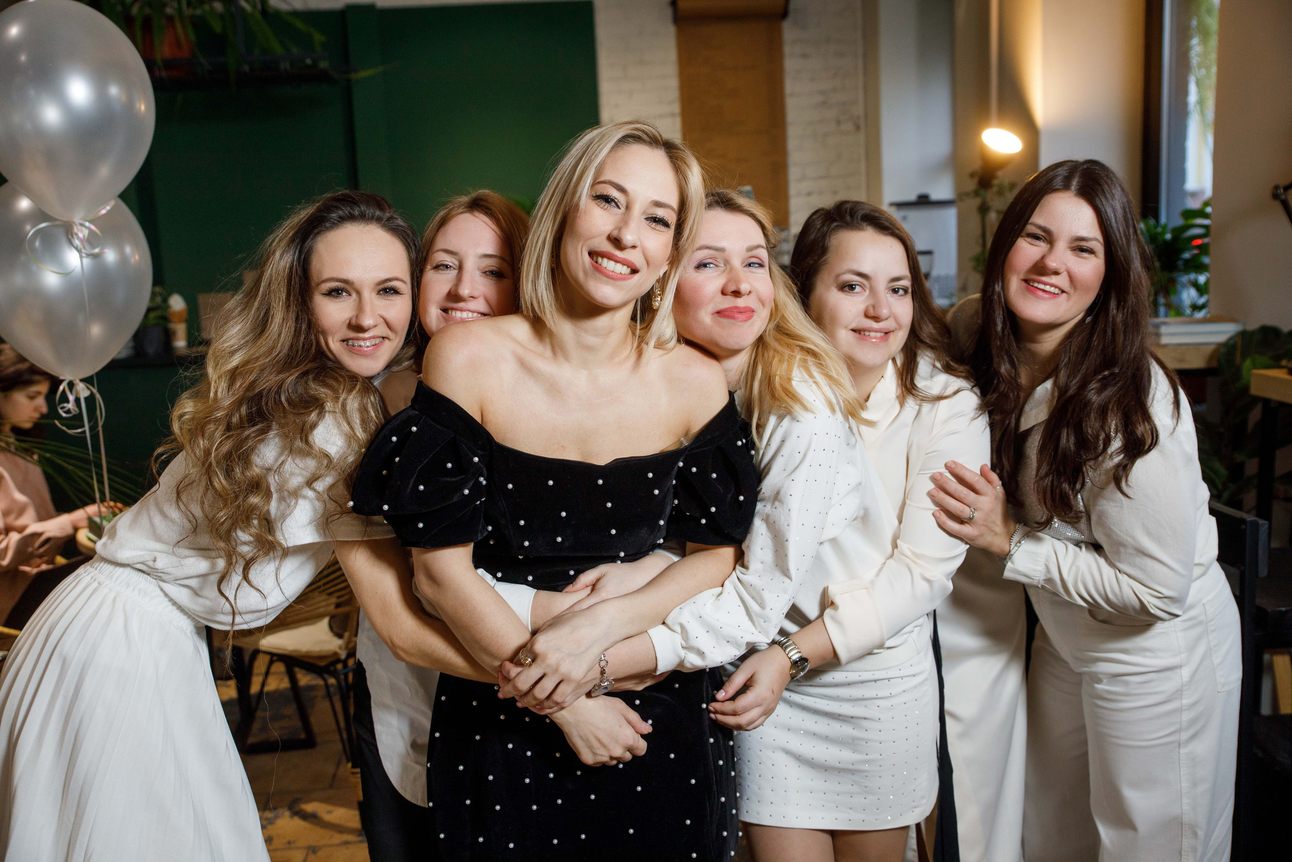 ДР Юли. Ресторан Manu. Фотограф Андрей Баксов