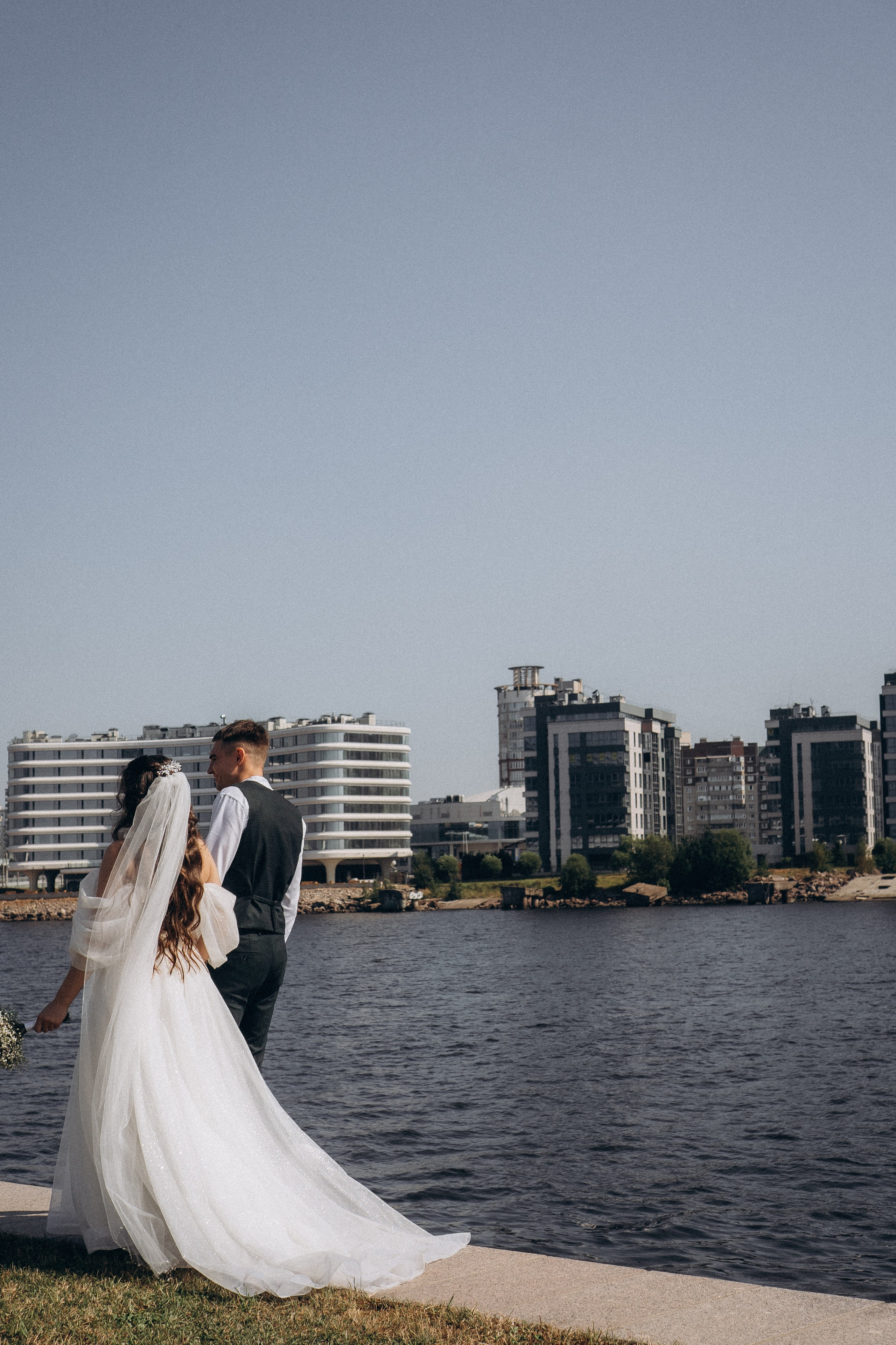 СВАДЕБНАЯ СЬЕМК В ПАРКЕ 300-ЛЕТИЯ. Профессиональный фотограф, Санкт-Петербург — Виктория Богомолова