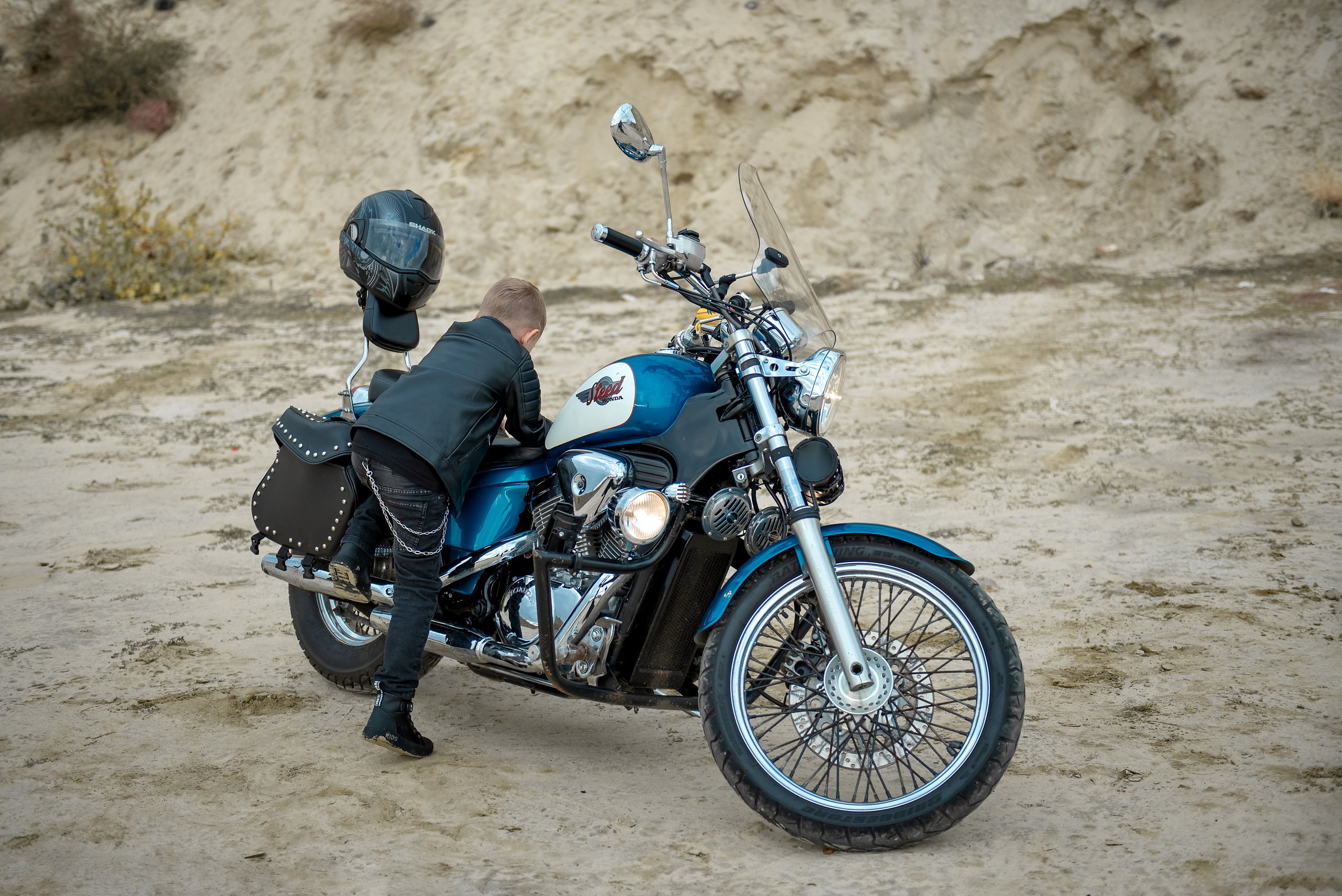 Юный байкер. Фотограф Саратов Юлия Петрова