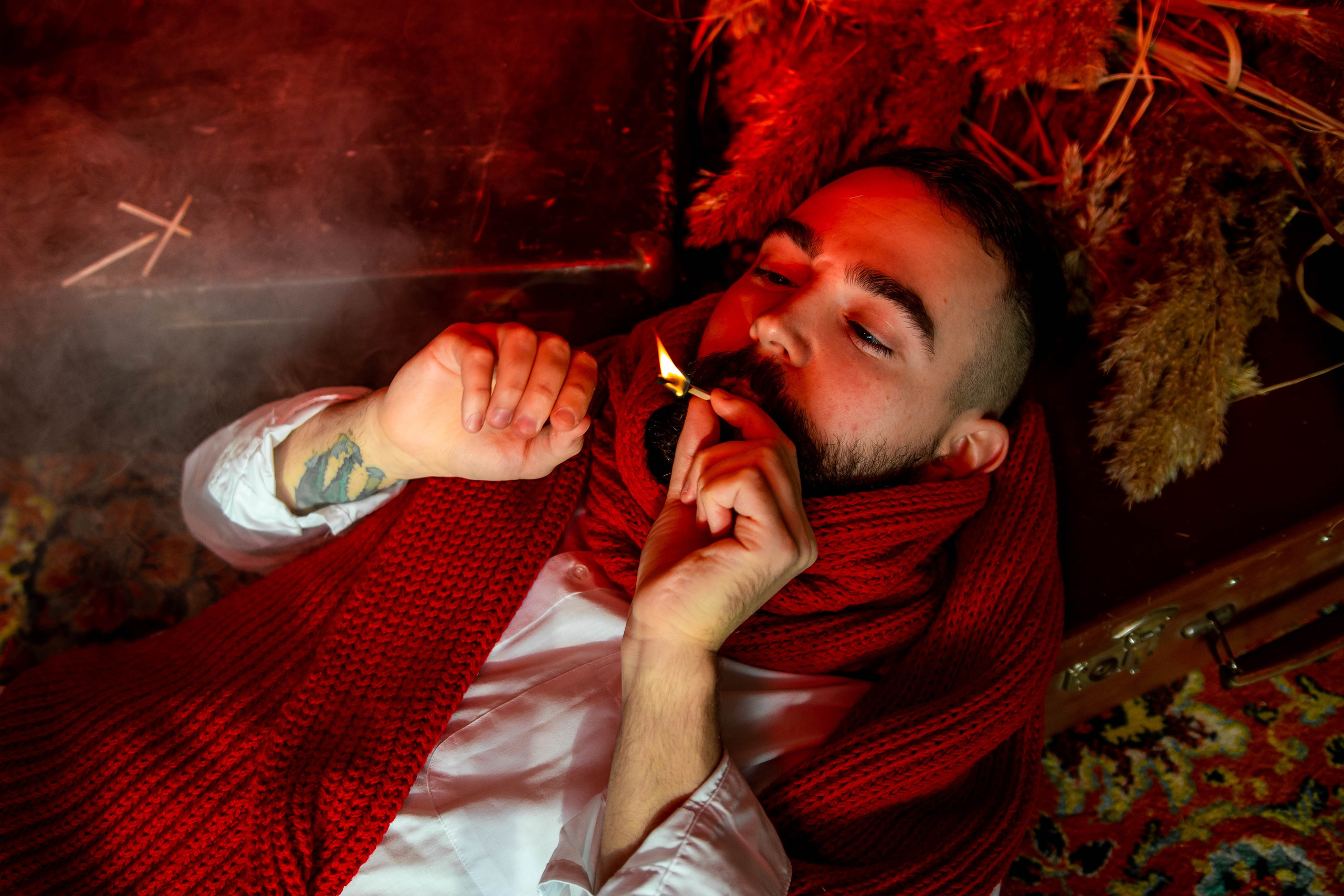 Red flags and long nights. Лиза, ваш портретный и репортажный фотограф в Ульяновске!