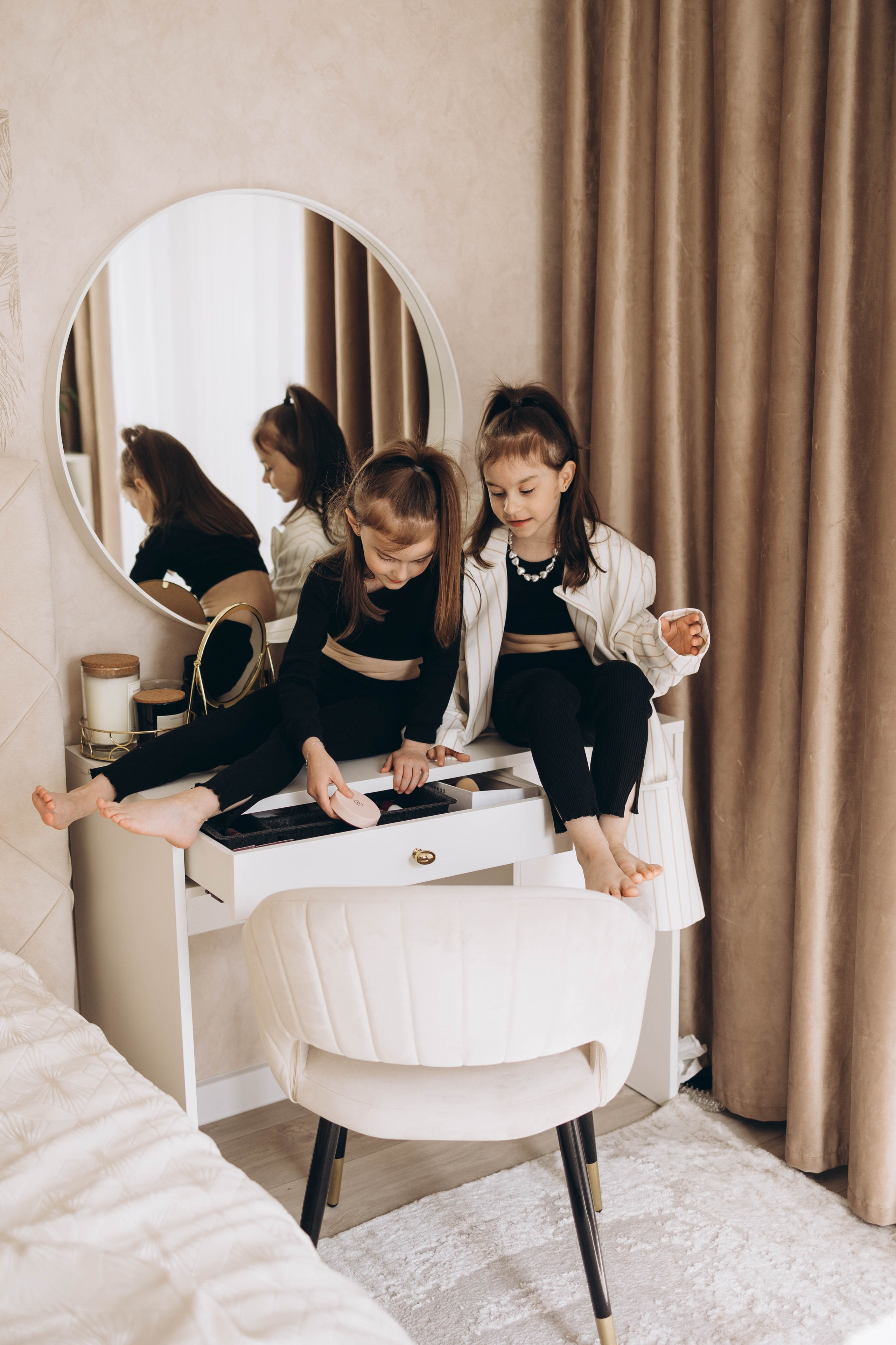 Наталия, Софа и Лиза. Семейный фотограф в Москве Виктория Ястребинская