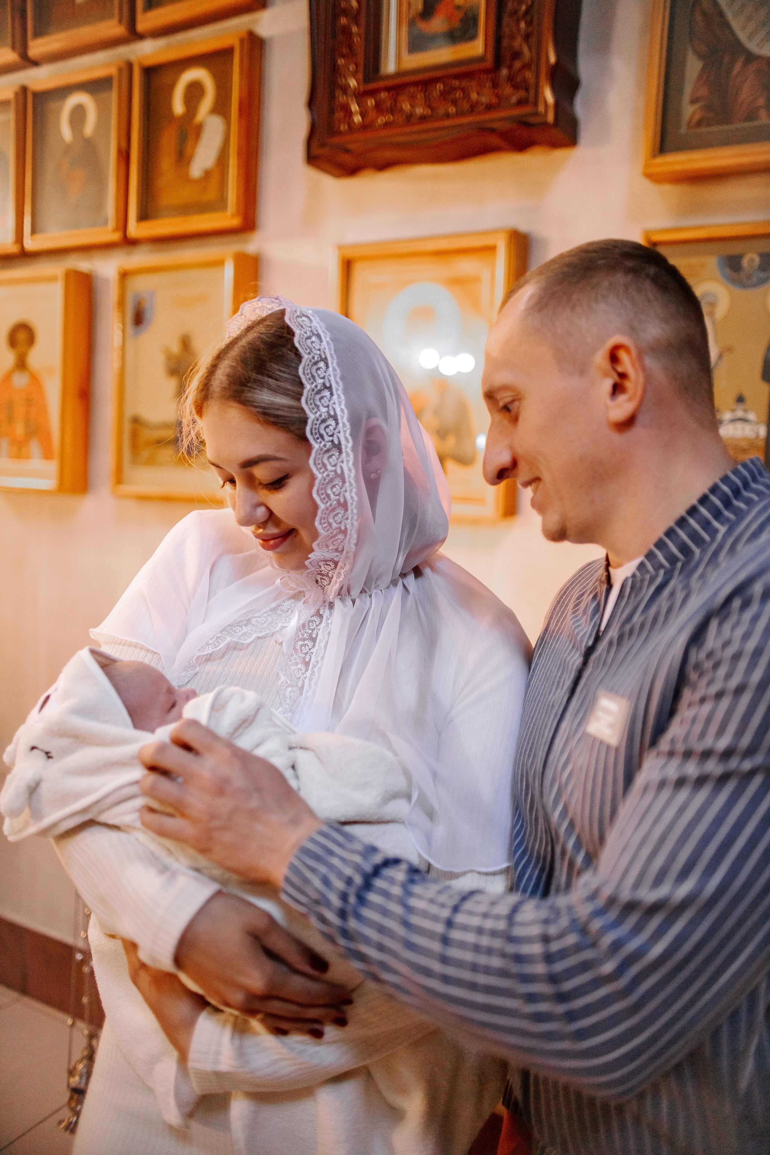 Ева (Храм в Тарасовке). Семейный и детский фотограф в Челябинске Елена Вышегородцева