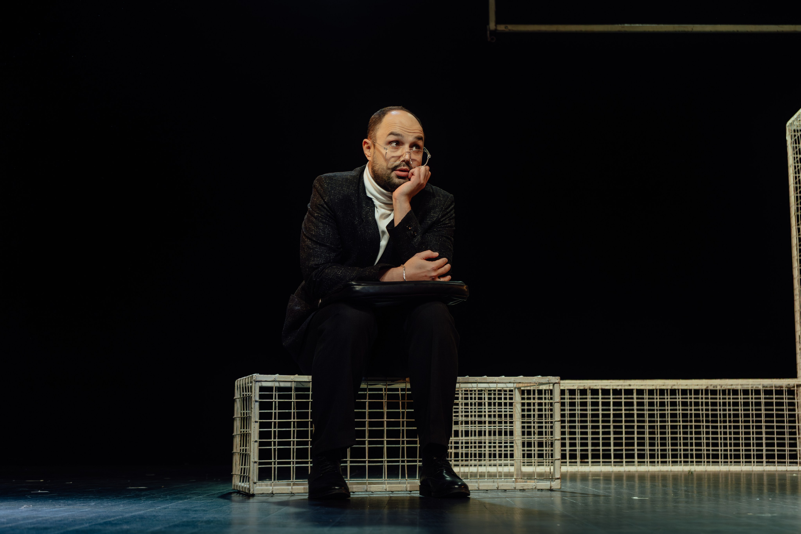 Сначала театр — театр с начала. «Дикарь». Никита Скрипник — ТЕАТР В СТИЛЕ ФЭШН