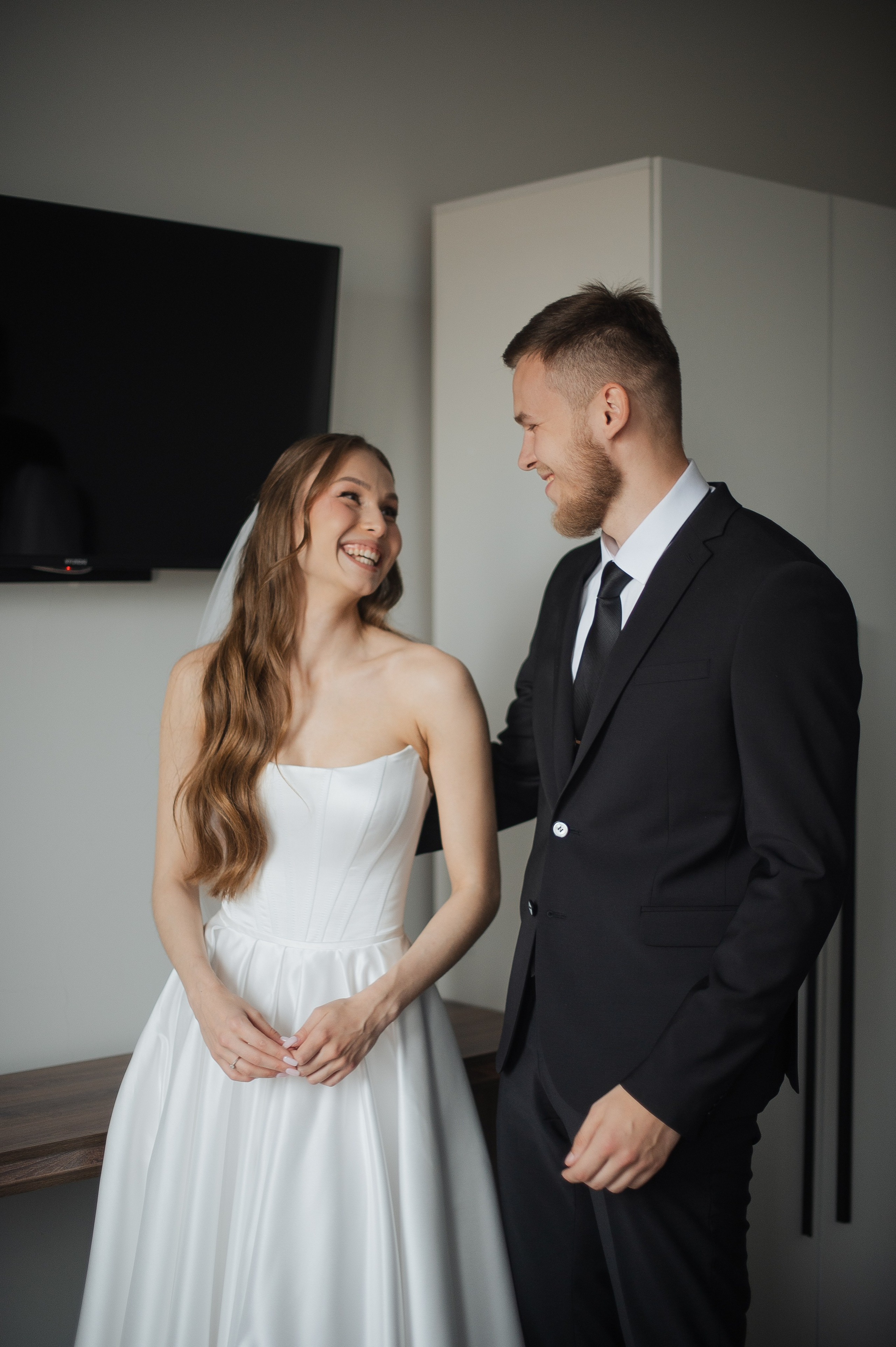 Свадьба на берегу Волги. Свадебный фотограф в Ярославле Денис Медоваров