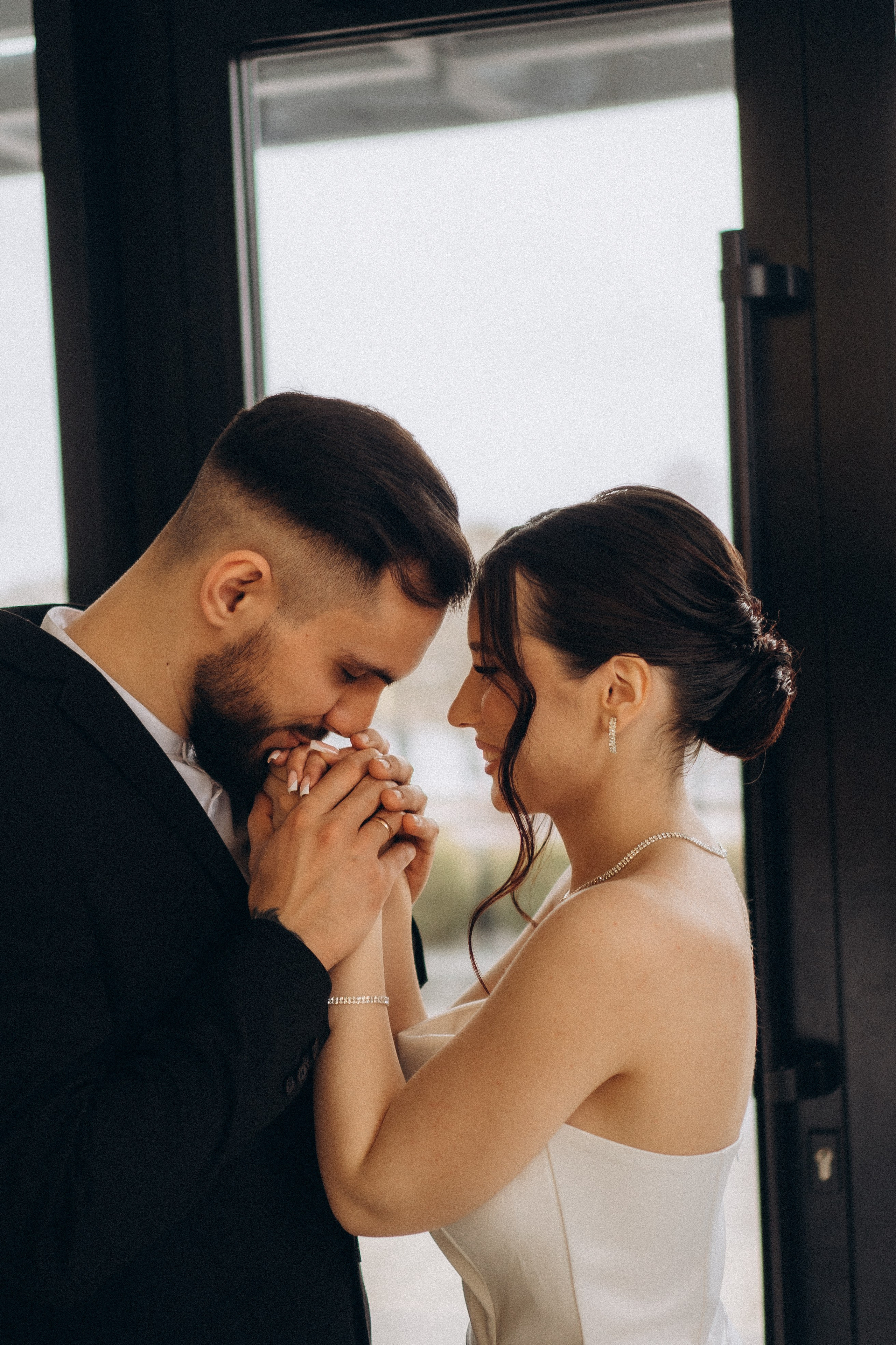 СВАДЕБНАЯ СЬЕМКА СБОРОВ ЖЕНИХА И НЕВЕСТЫ В ОТЕЛЕ И ТАКЖЕ ФОТОСЕССИИЯ В ОТЕЛЕЕ МЕГАПОЛИС БРЯНСК. Профессиональный фотограф, Санкт-Петербург — Виктория Богомолова