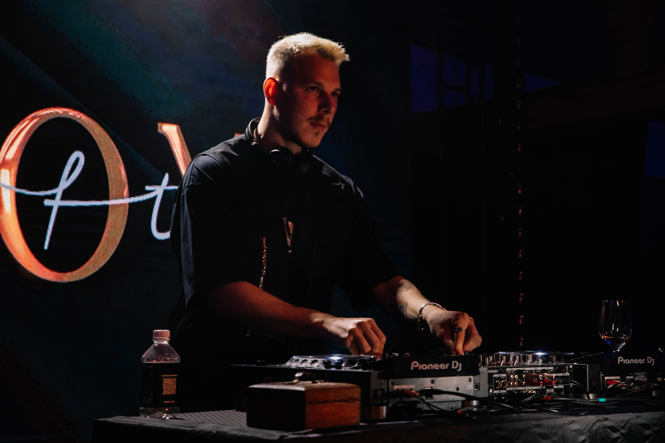 Вечеринка «Для своих» в Svoy Loft. Фотограф в Москве Яна Полосина