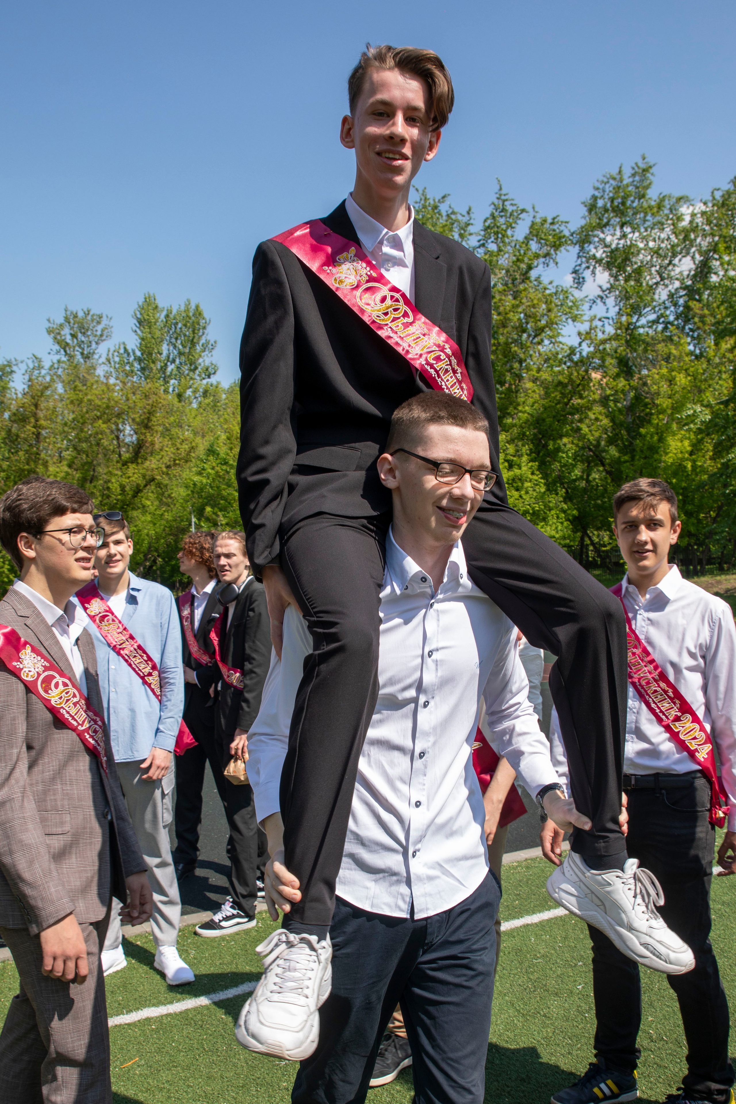 Последний звонок Школа Баренбаума 1517. Фотограф в Москве Яна Полосина