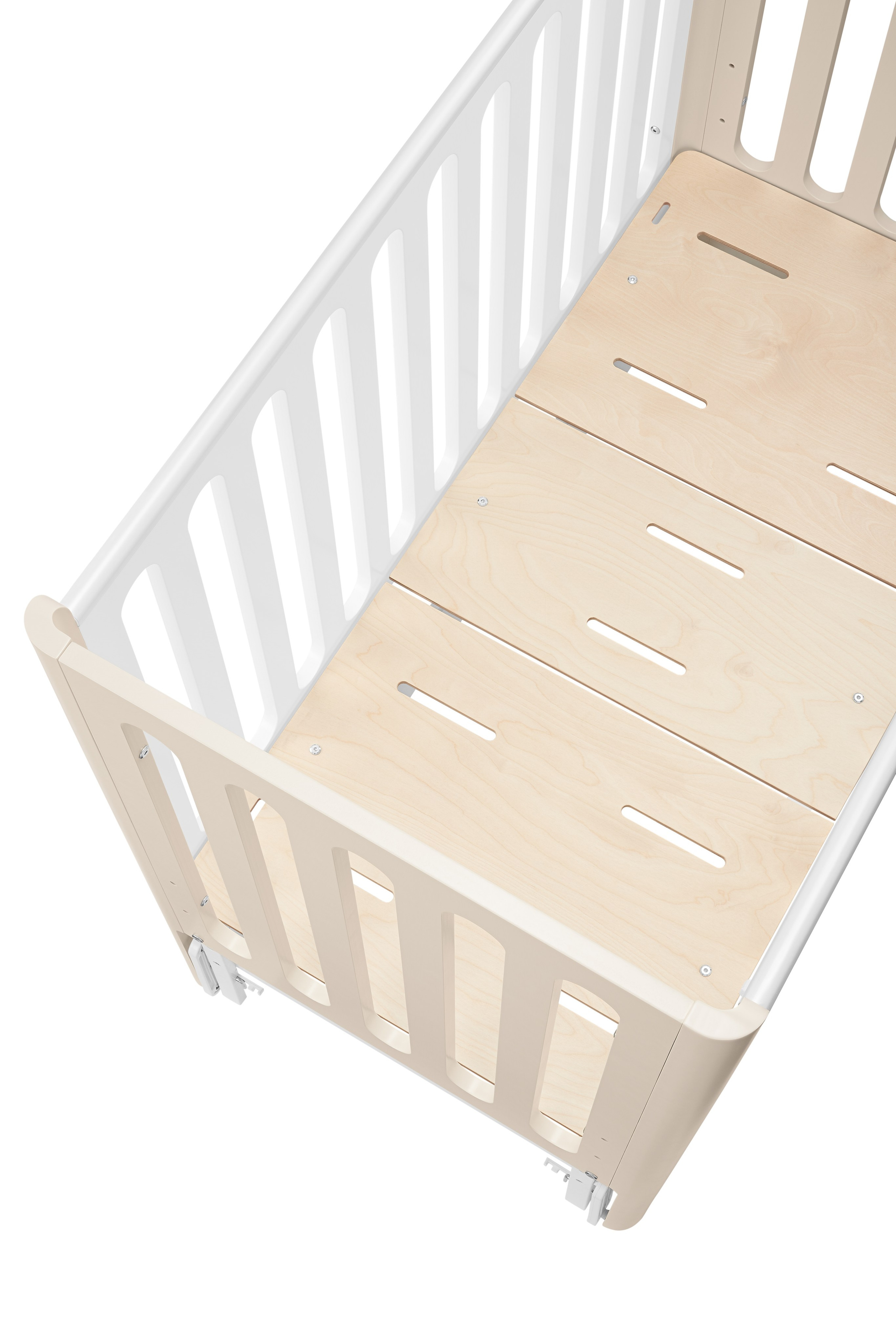 Детская кроватка Junion. Олег Дмитриев