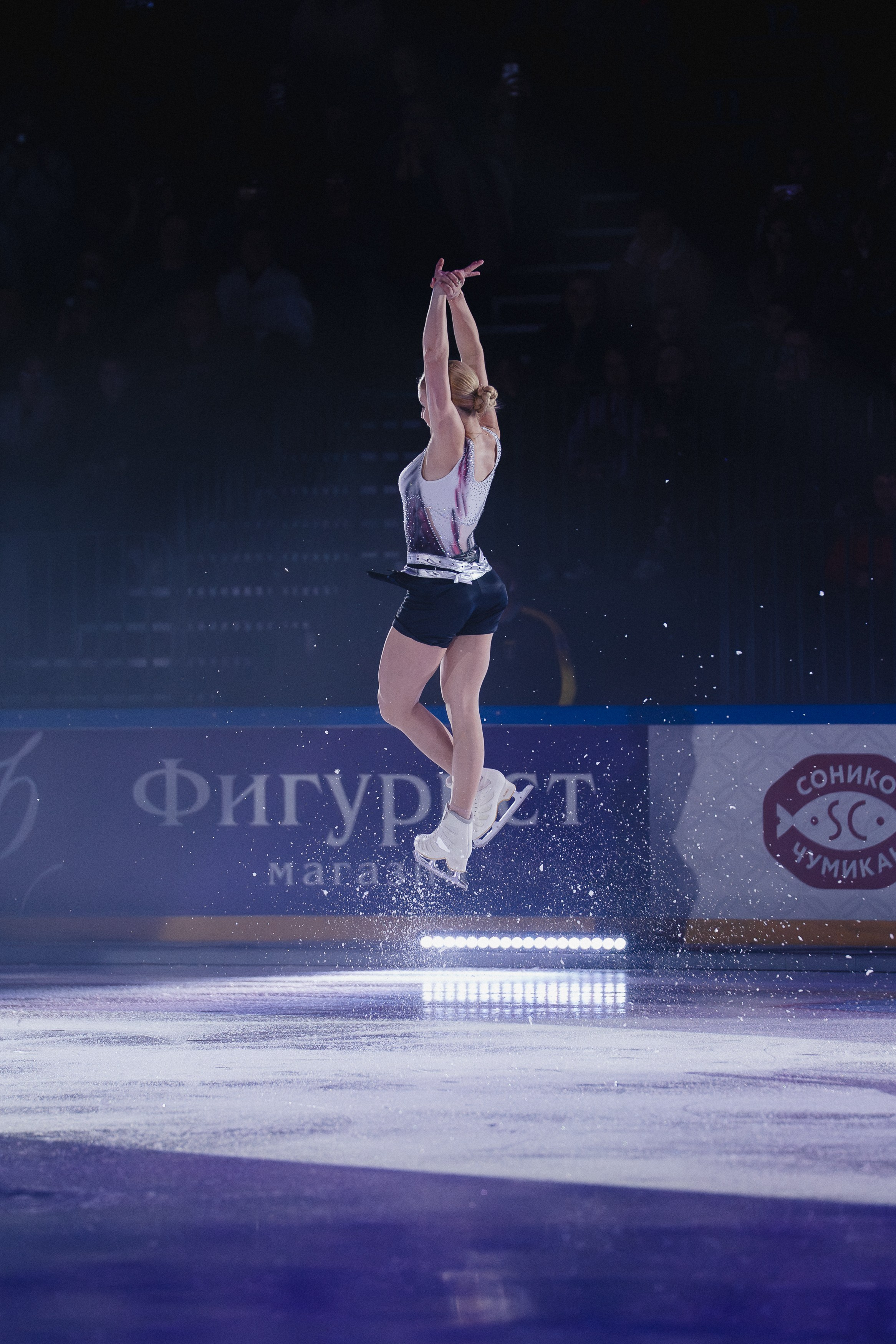 Шоу Этери Тутберидзе в Новосибирске. Воробьева Ксения — Спортивный и танцевальный фотограф Новосибирск