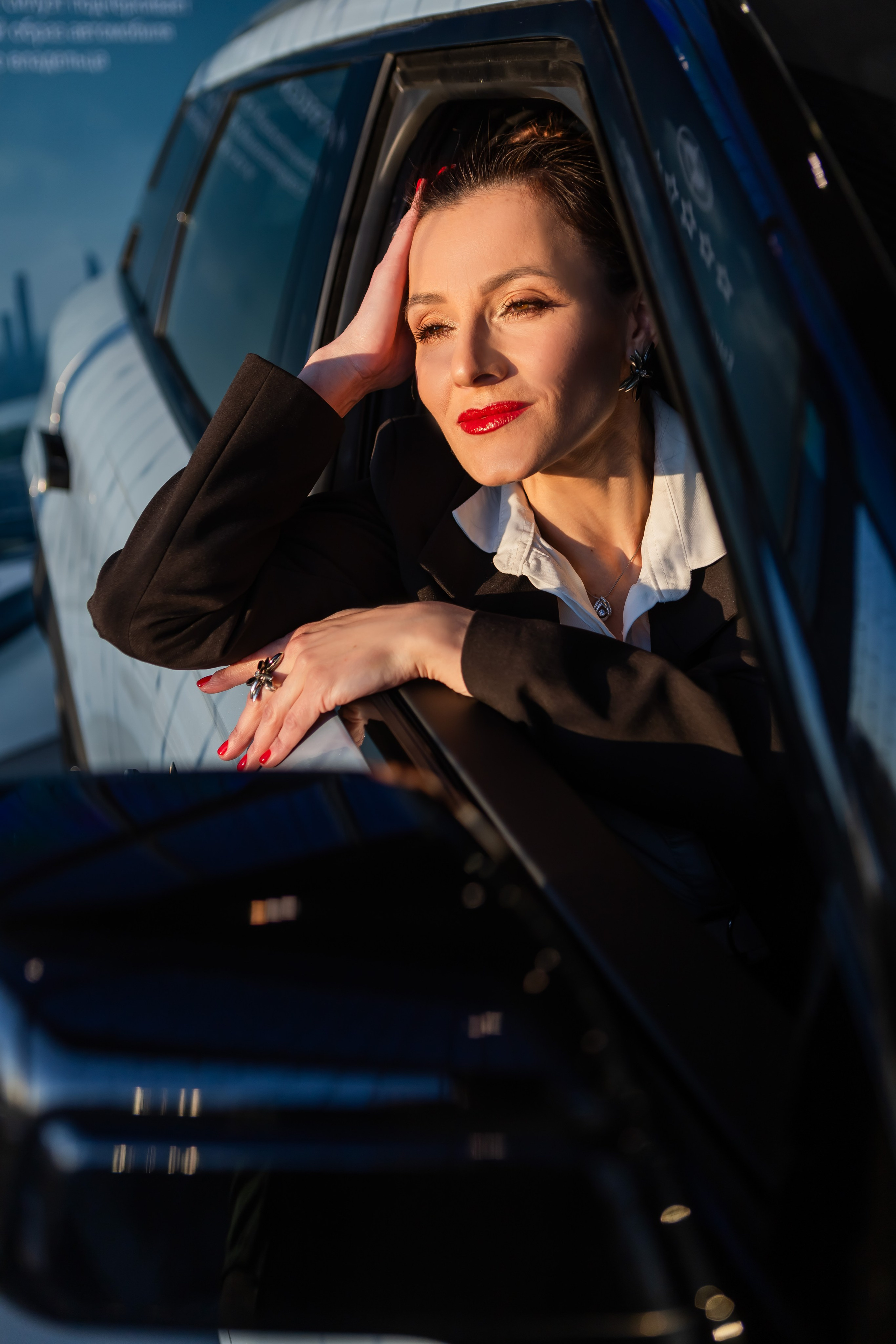 Рекламная фотосессия в ДЦ OMODA и JAECOO в Коломне. Фотограф в Коломне, Рязани, Москве. Готовность фото на следующий день