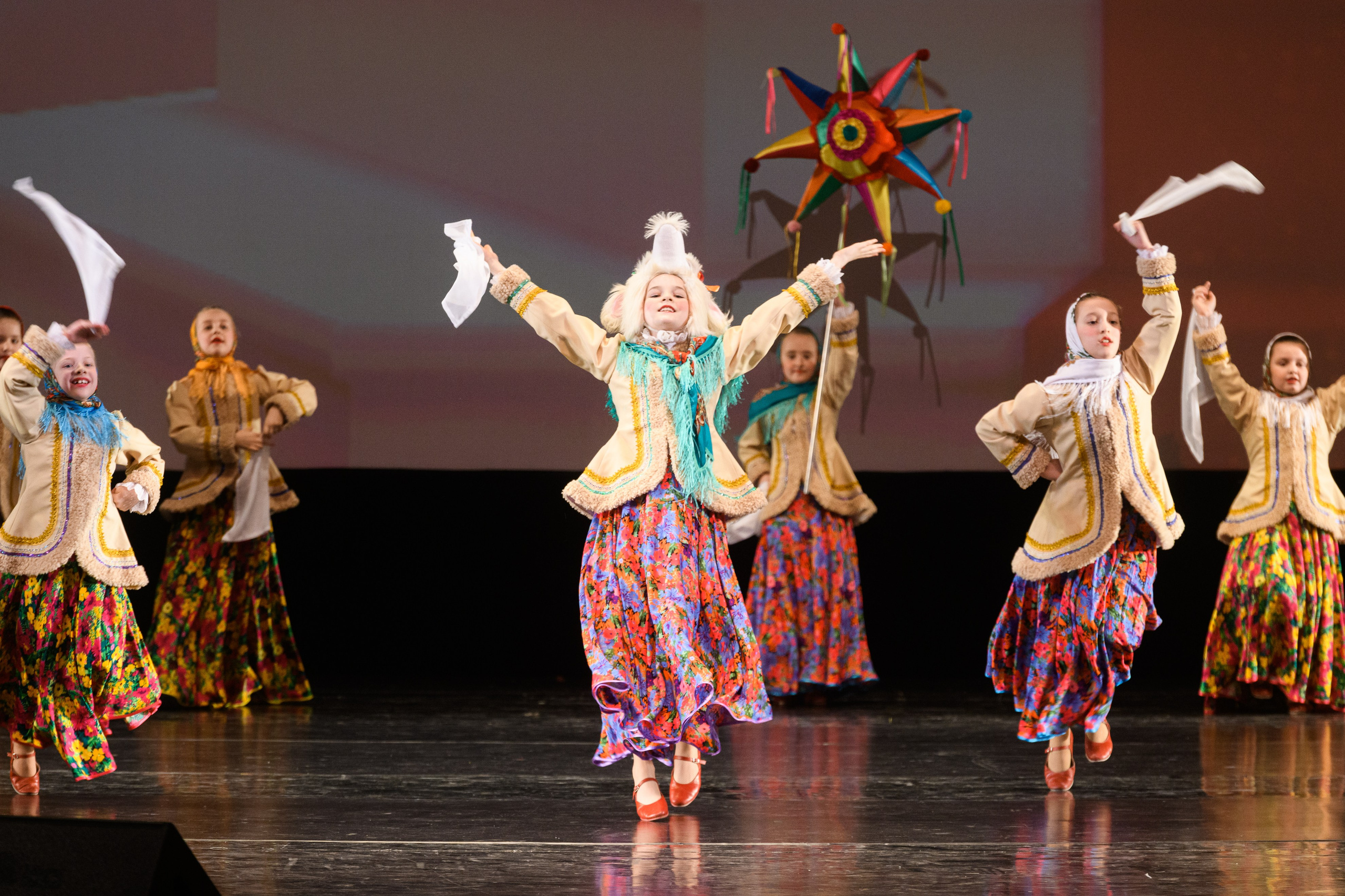 23 апреля, часть 1, БКЗ Октябрьский, г. Санкт-Петербург. Золотое яблочко