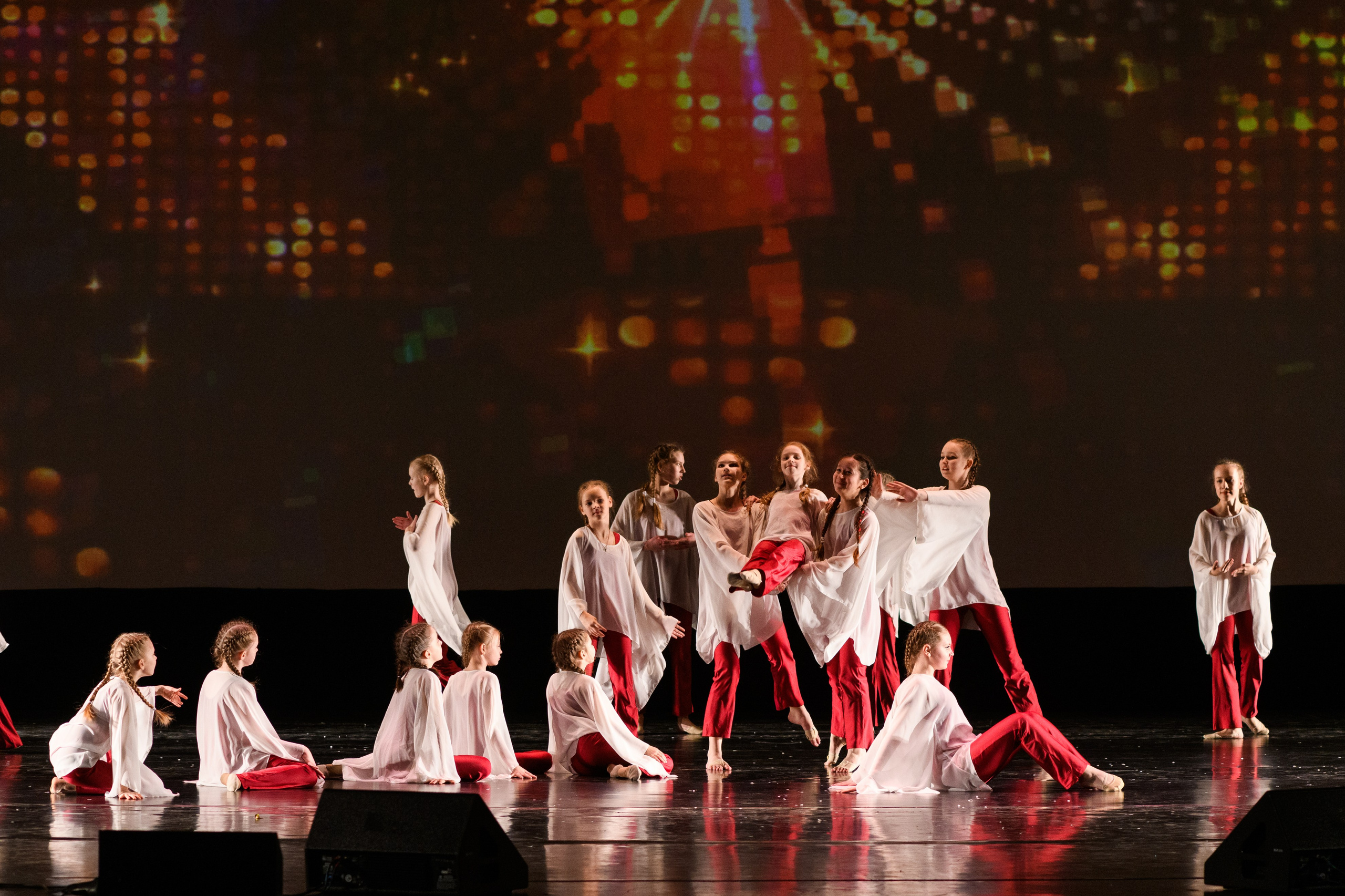 23 апреля, часть 2, БКЗ Октябрьский, г. Санкт-Петербург. Золотое яблочко