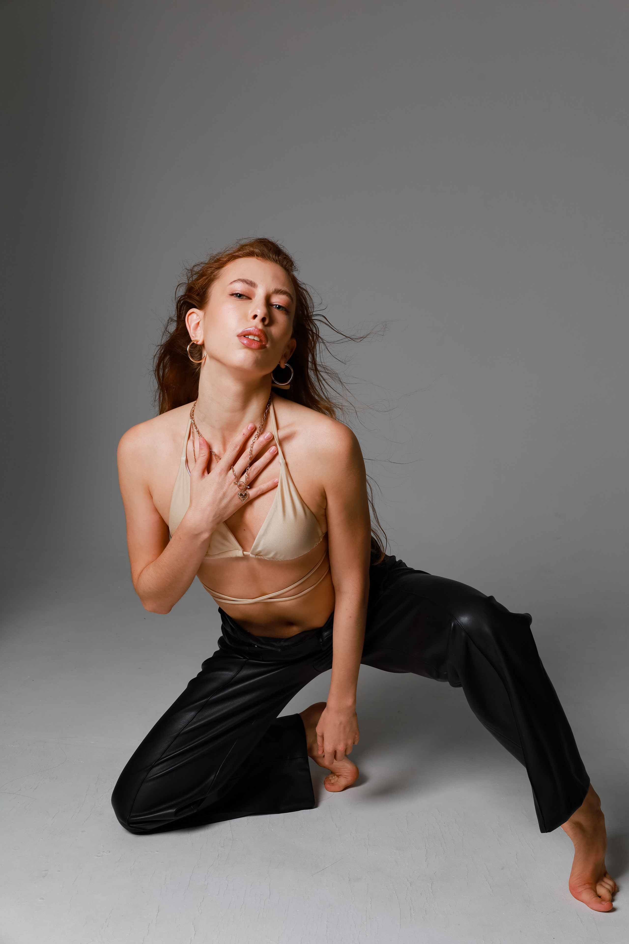 Работа с искусственным светом (без обработки). Портретный фотограф в Чебоксарах