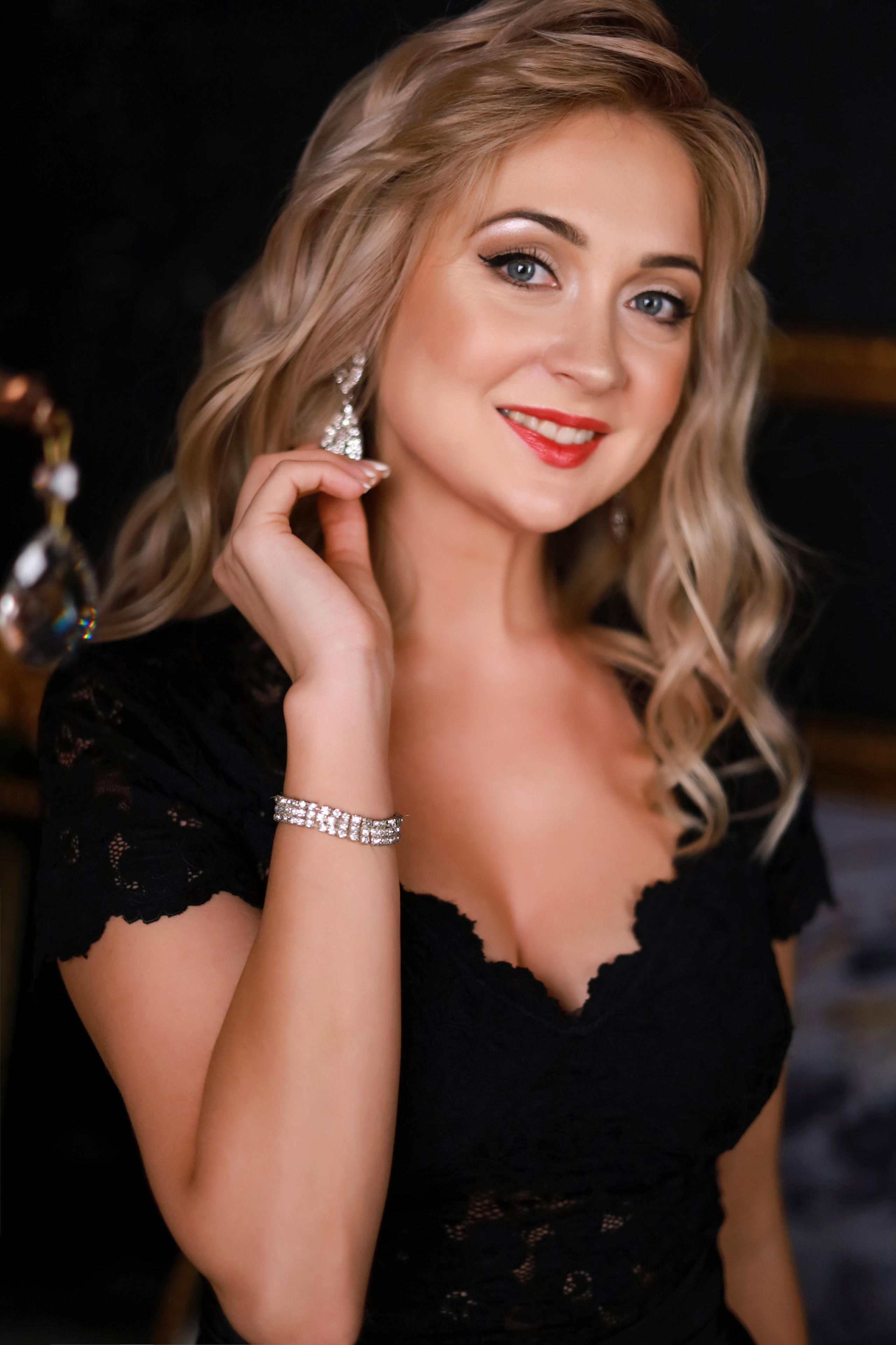 Фотопроект «золото в черном». Портретный фотограф в Чебоксарах