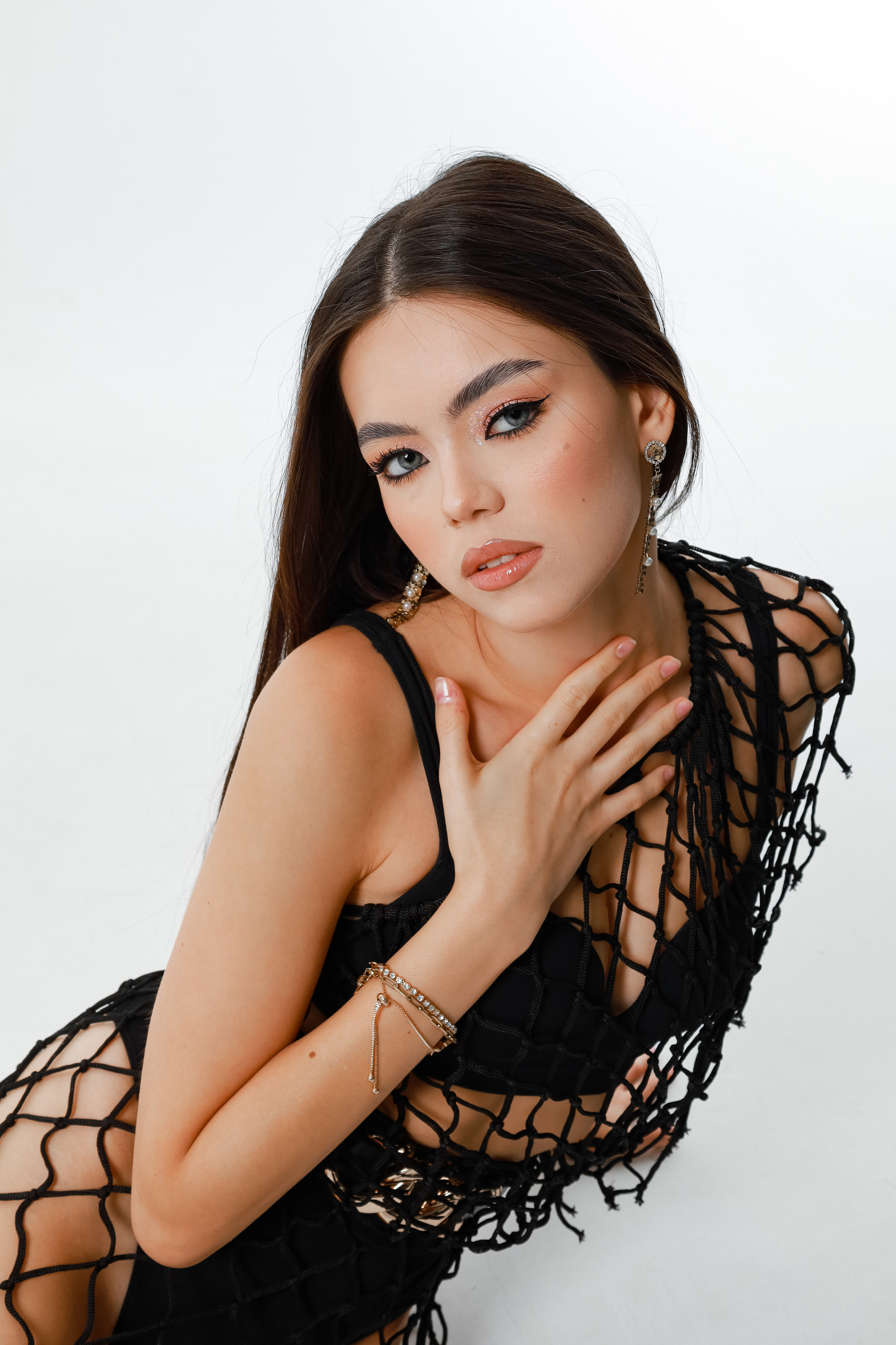 Работа с искусственным светом (без обработки). Портретный фотограф в Чебоксарах