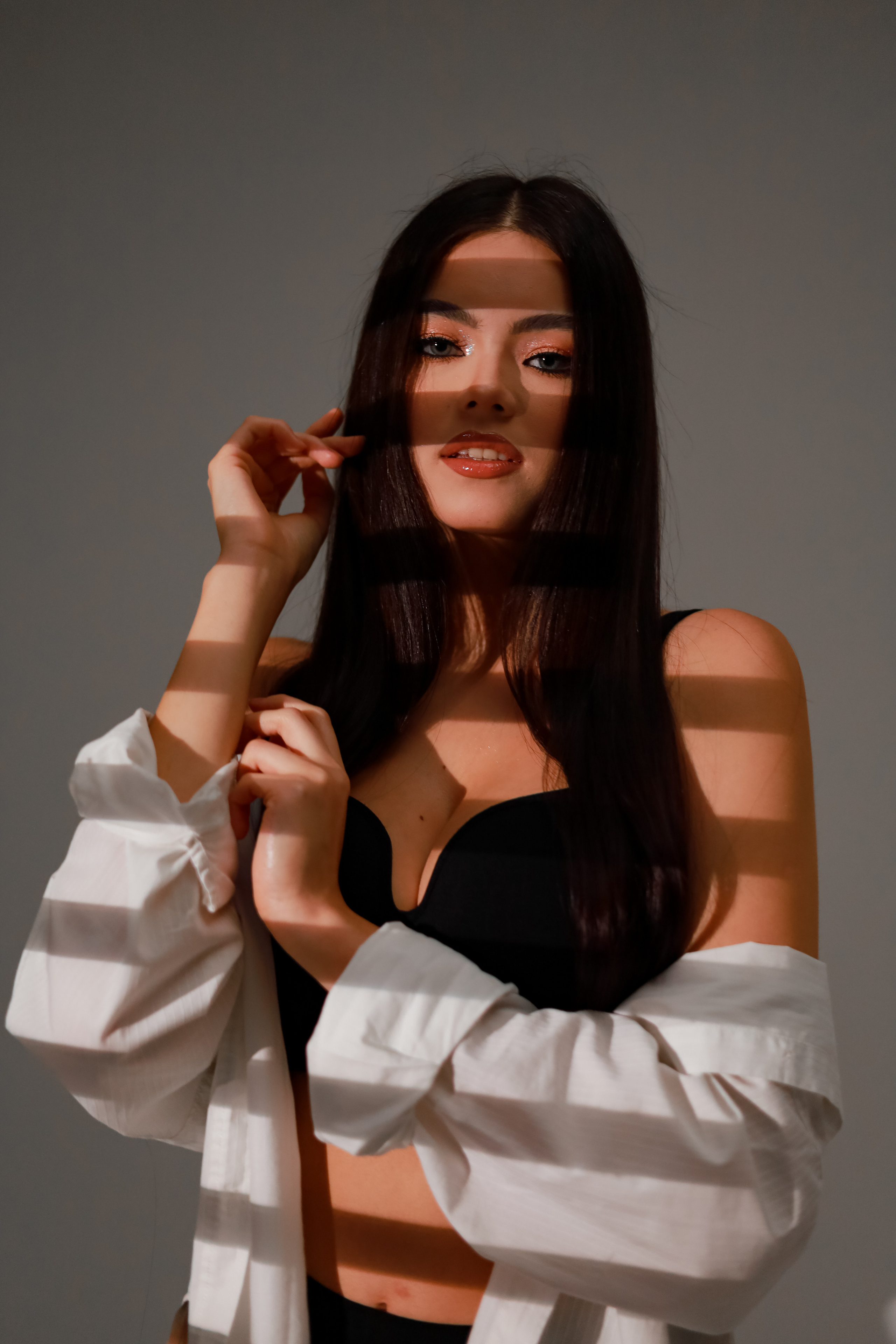 Работа с искусственным светом (без обработки). Портретный фотограф в Чебоксарах