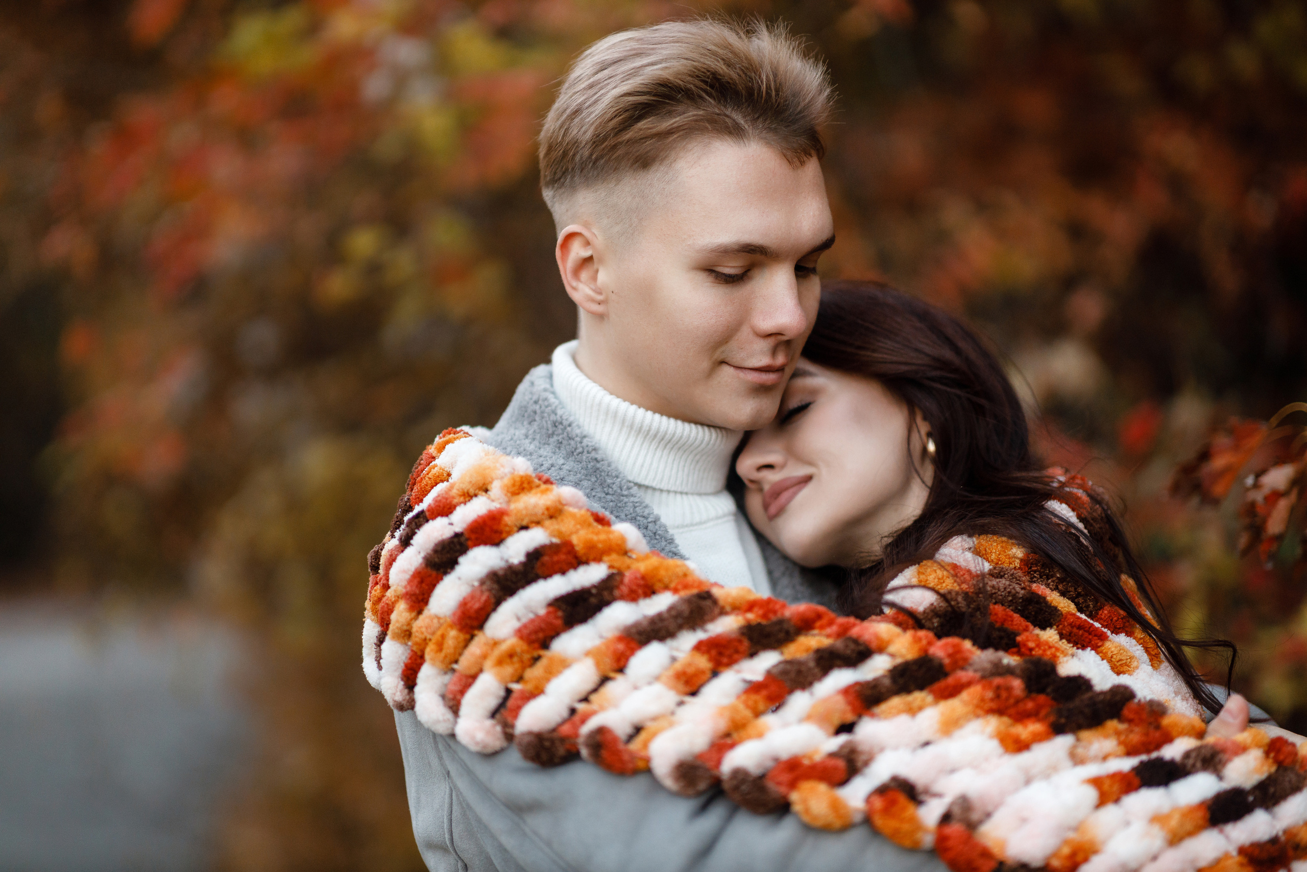 По осенней дороге. Первые кадры с прогулки Насти и Вани. Свадебный фотограф в Крыму и Севастополе Ольга Баскакова