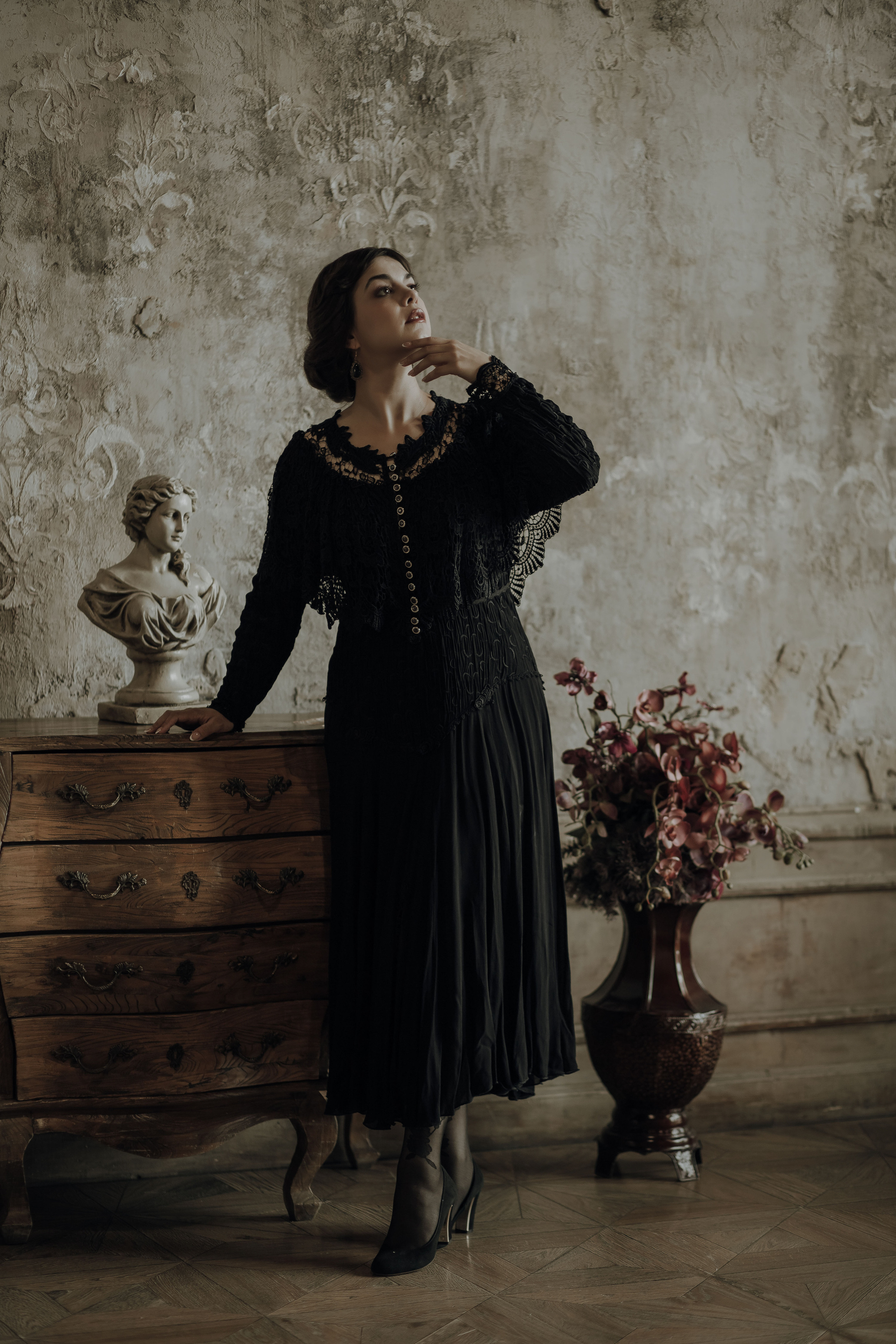 Оттого что я терпкой печалью, напоила его допьяна…. Художественная винтажная фотография