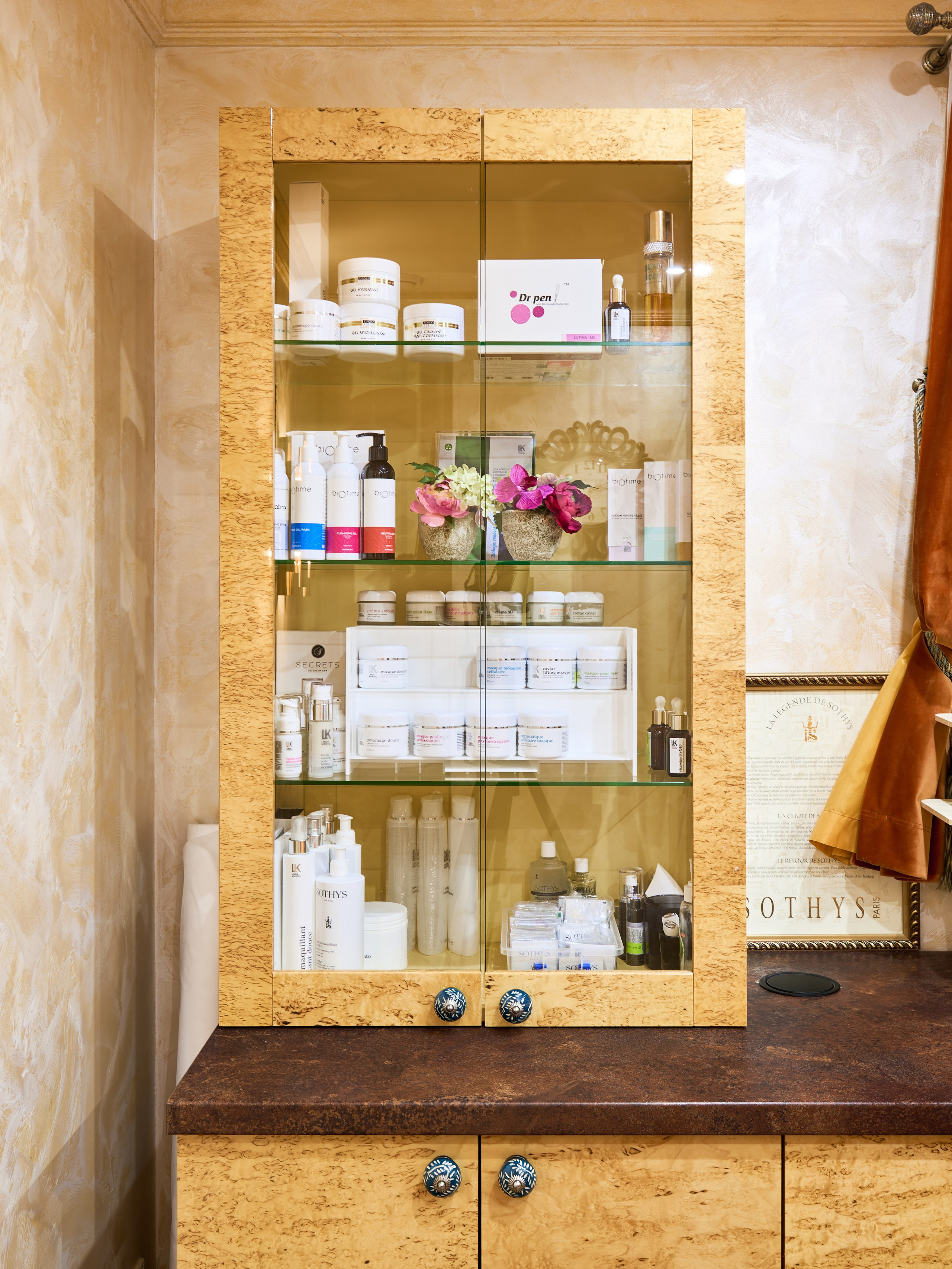 Салон красоты (Эмира). Автомобильный и интерьерный фотограф в Минске Александр Тагаев