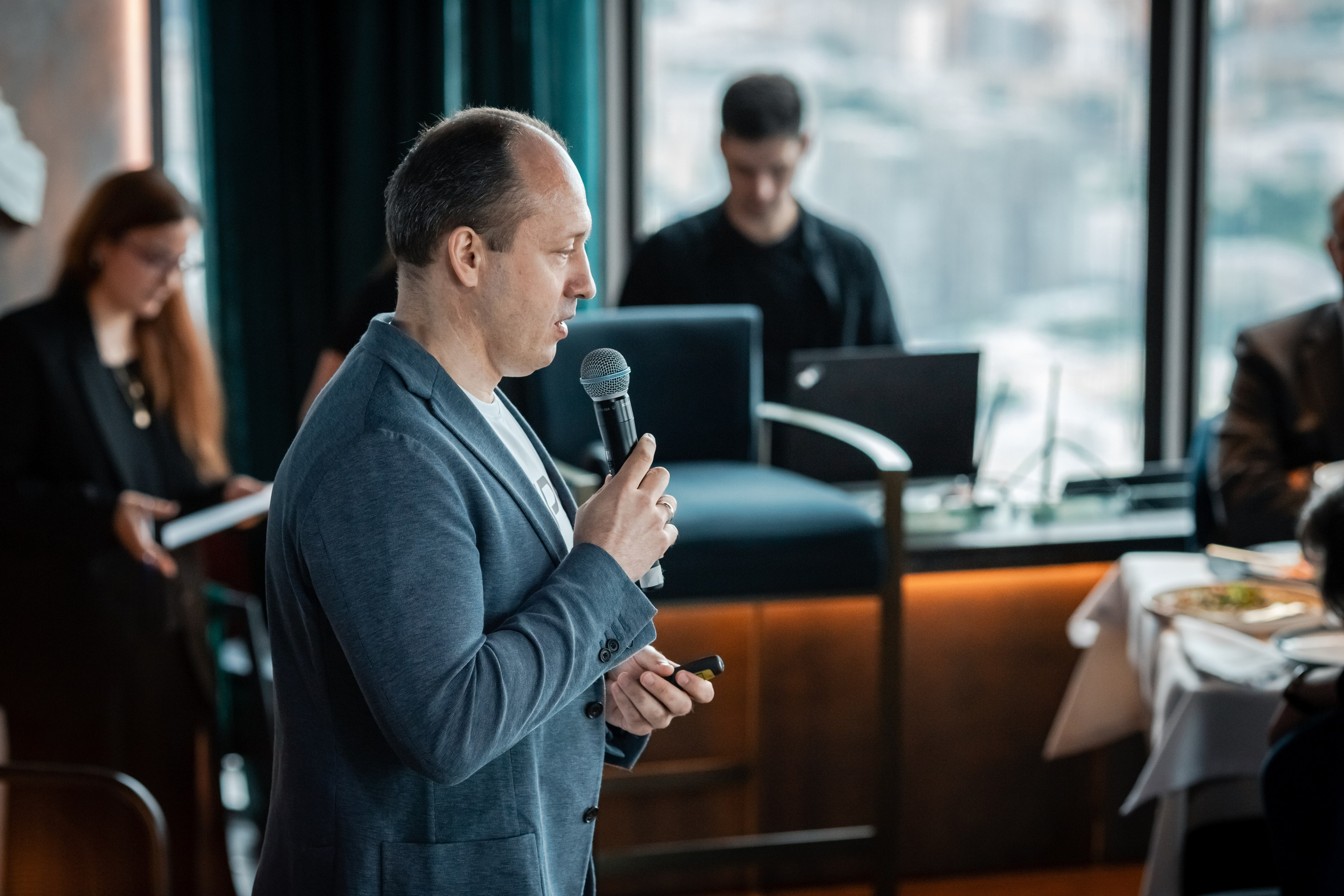 Открытие премиального клуба ABOSS | Ресторан Birds. Фотограф брендов и бизнеса в Москве Алексей Сентюрин