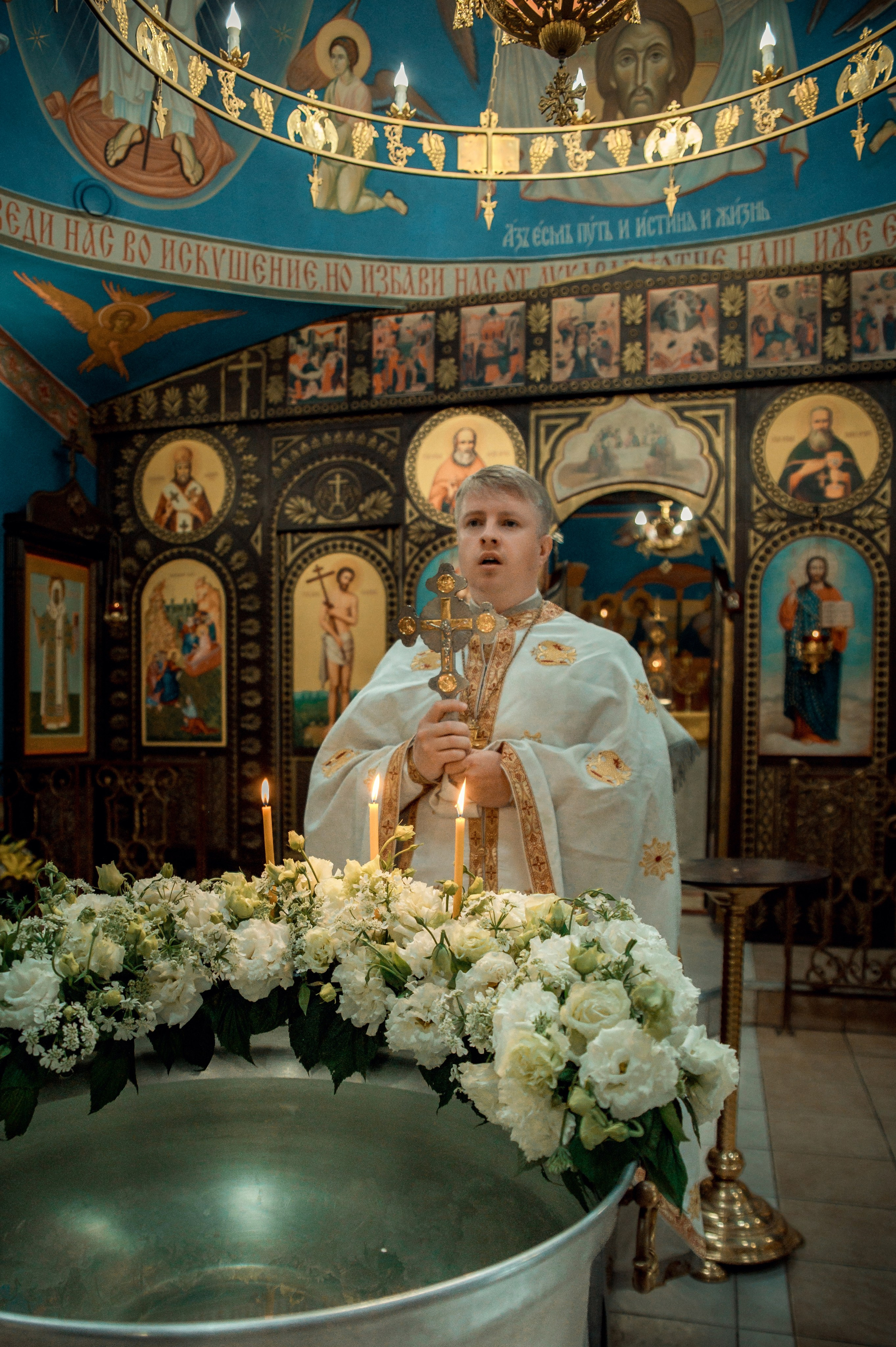 Таинство Крещения Филиппа, Храм святых Новомучеников и Исповедников Российских г. Волжский. Церковный, семейный и репортажный фотограф Волгоград, Волжский