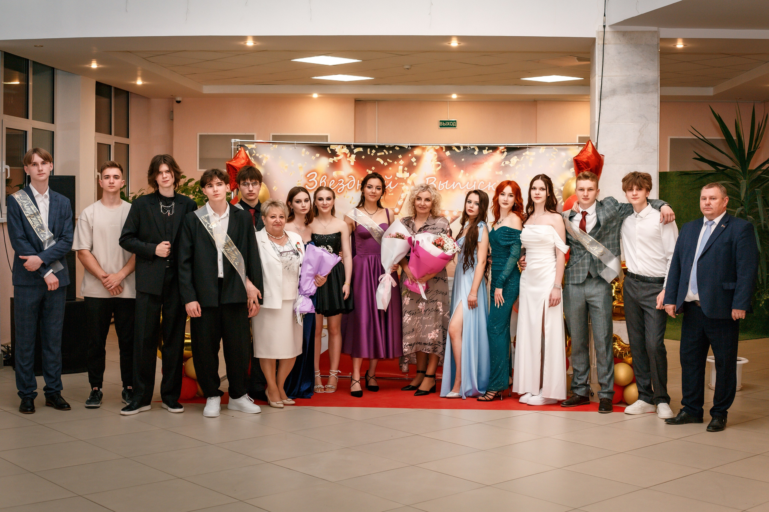 ✓ Выпускные съемки. Фотограф Юрий Якименко. Школьный, семейный и свадебный фотограф в Гоме