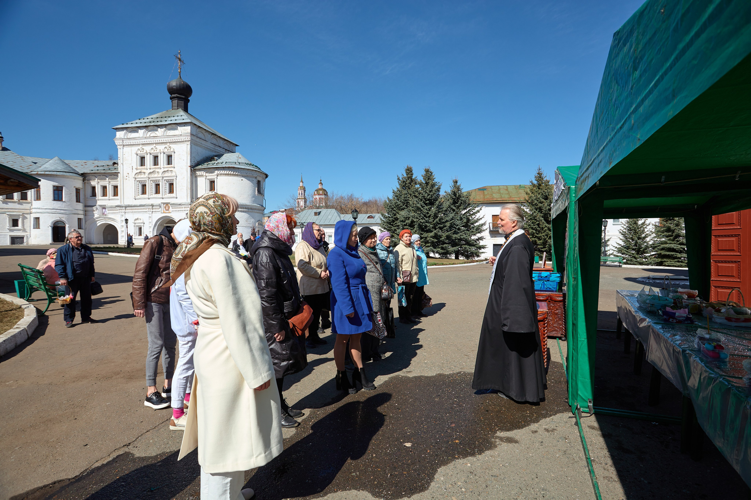 Освящение куличей. Фотограф Илья Прохоров в Кирове