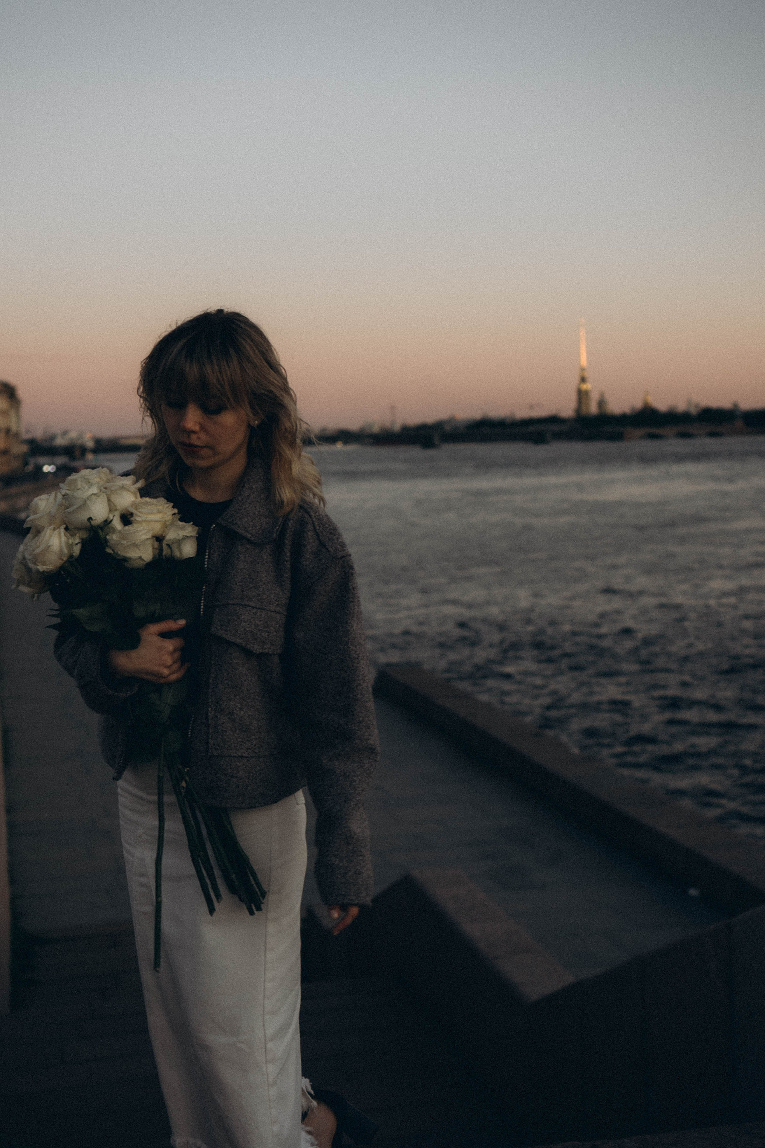 ПРОГУЛКА ПО ГОРОДУ В БЕЛЫЕ НОЧИ (другой вариант). Профессиональный фотограф, Санкт-Петербург — Виктория Богомолова