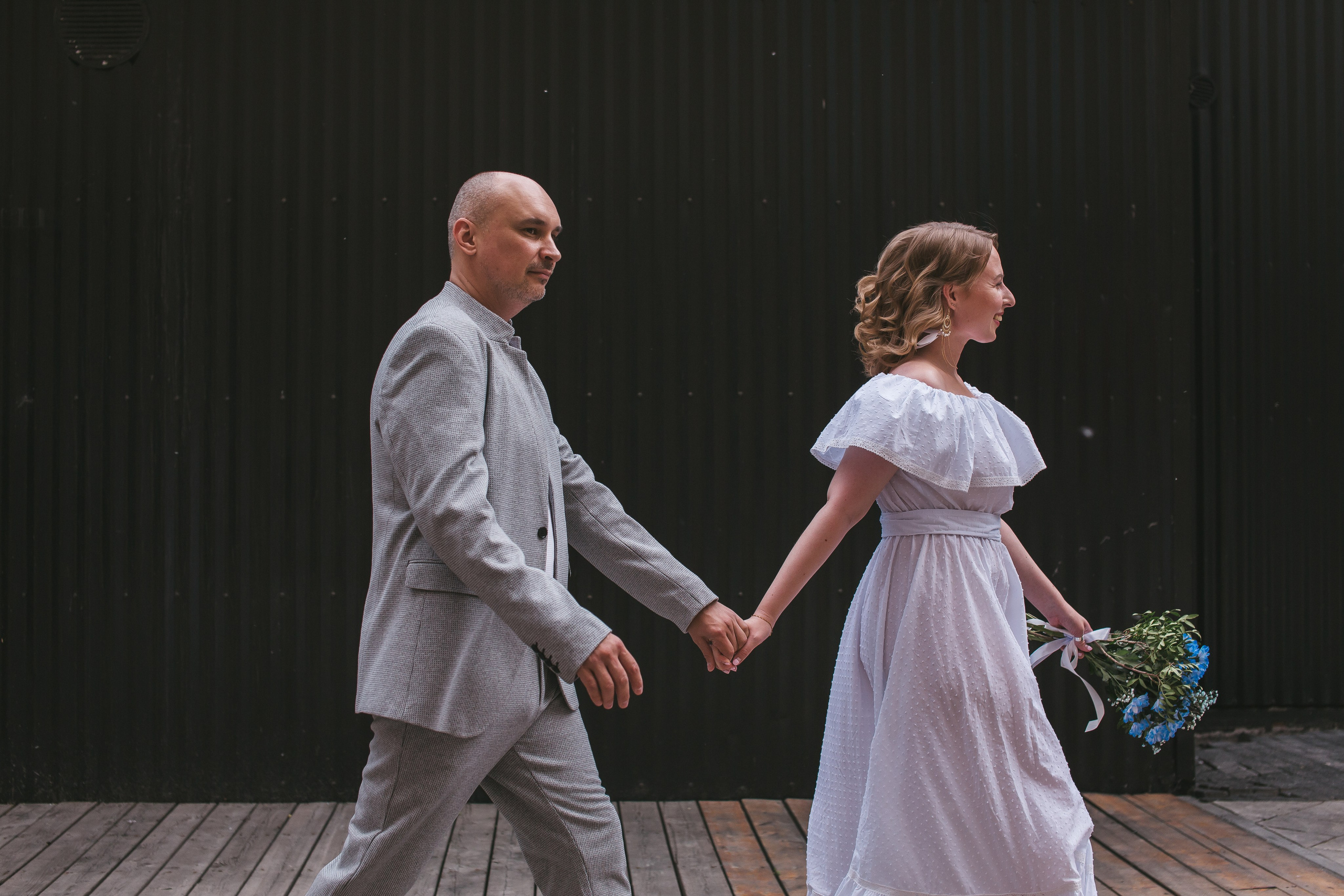 Свадебная прогулка с регистрацией. Семейный и художественный фотограф в Тюмени Юлия Логинова