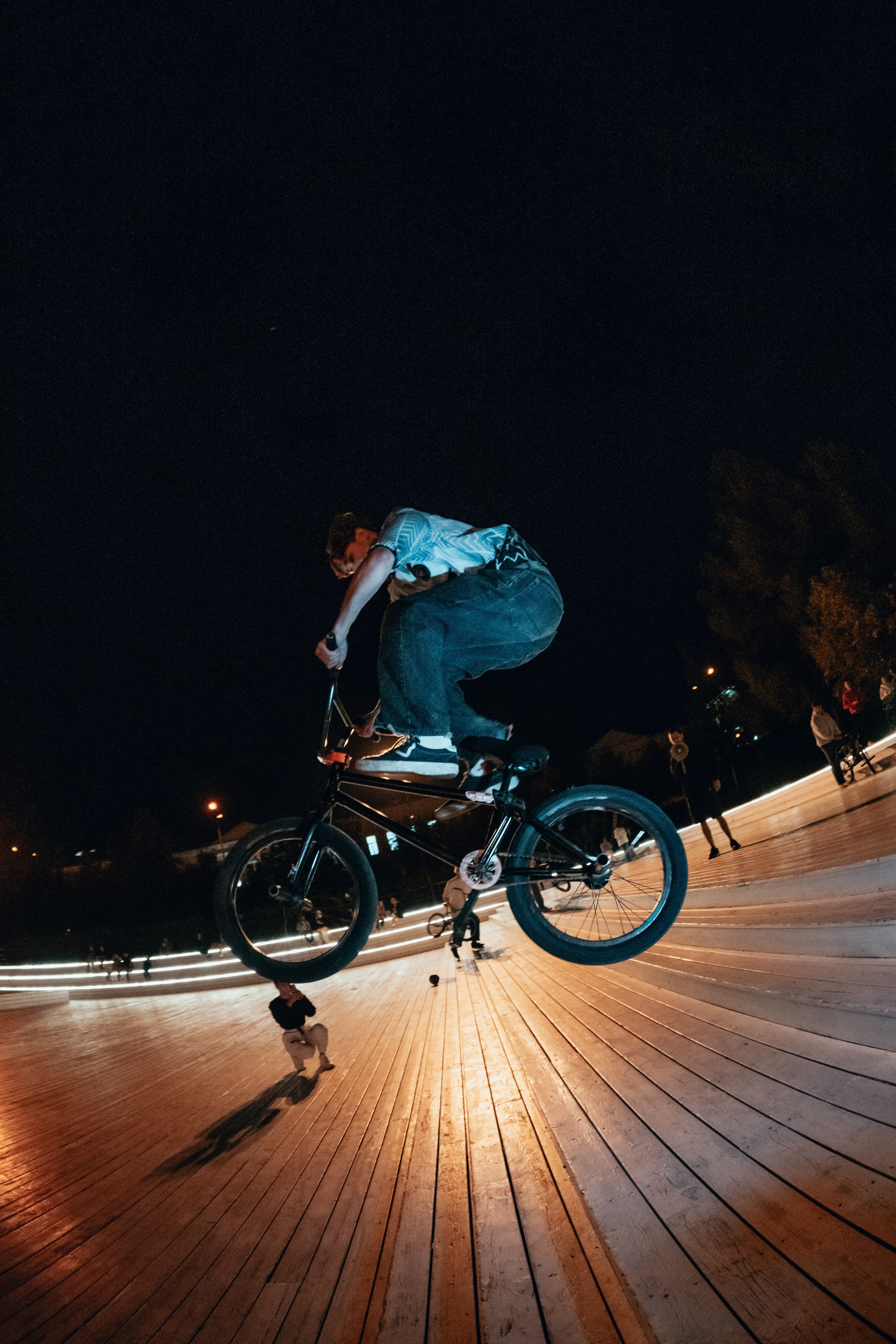 Night ride. Главная
