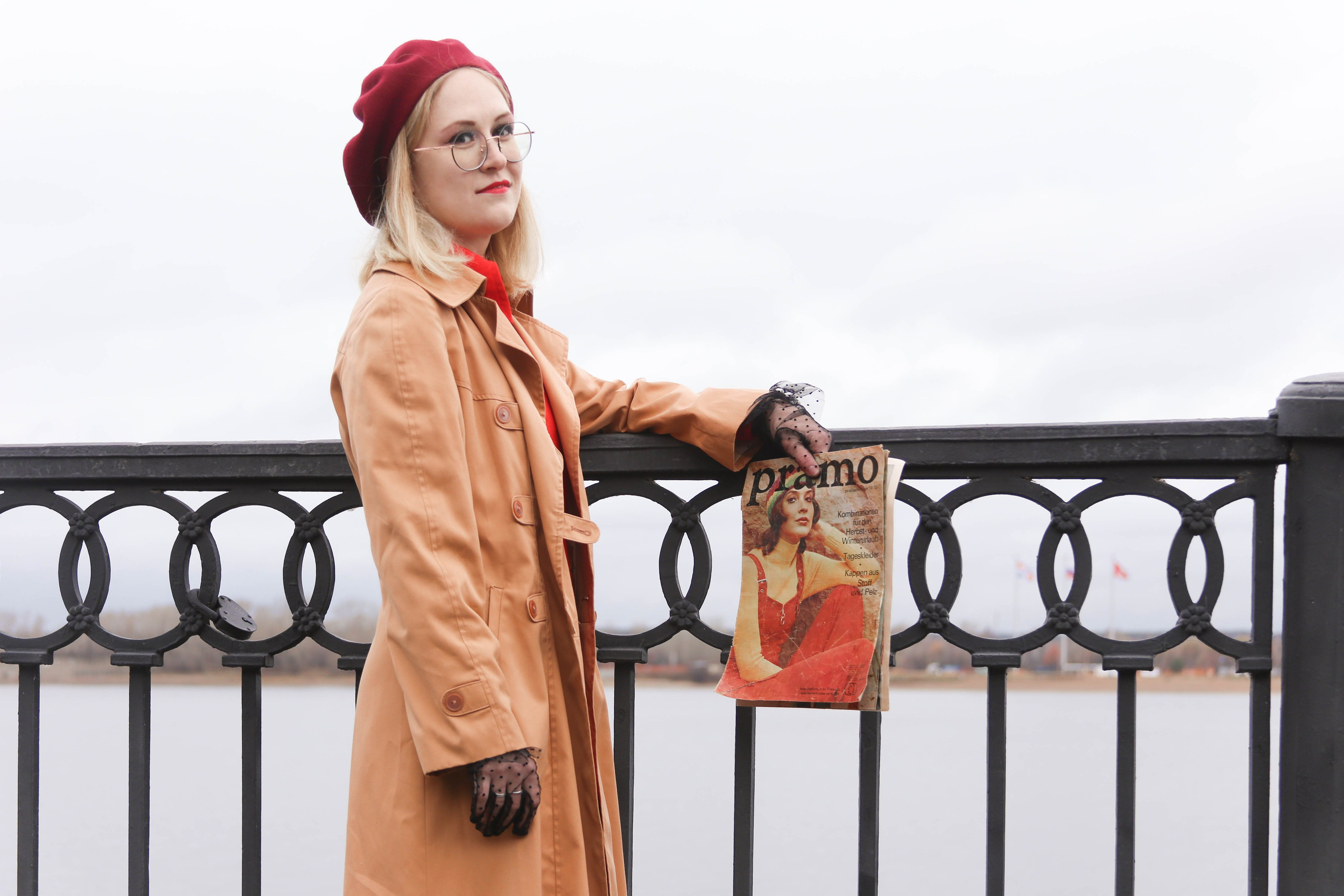 Маша на набережной. Фотограф Пермь. Фотосессия в фотостудии Перми и на свежем воздухе