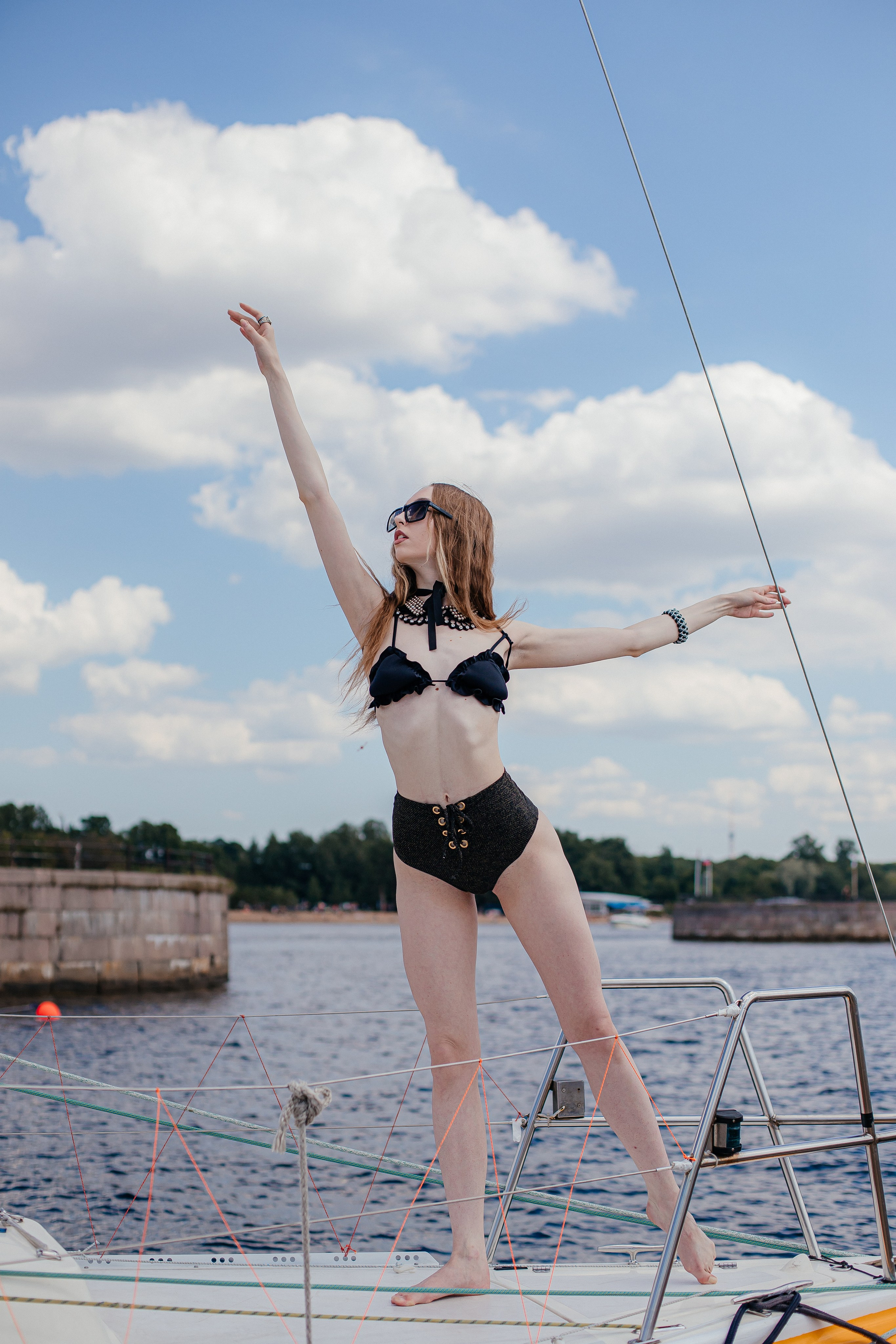 Девушки на яхте 2024. Elena Sova — семейный и женский фотограф в Санкт-Петербурге