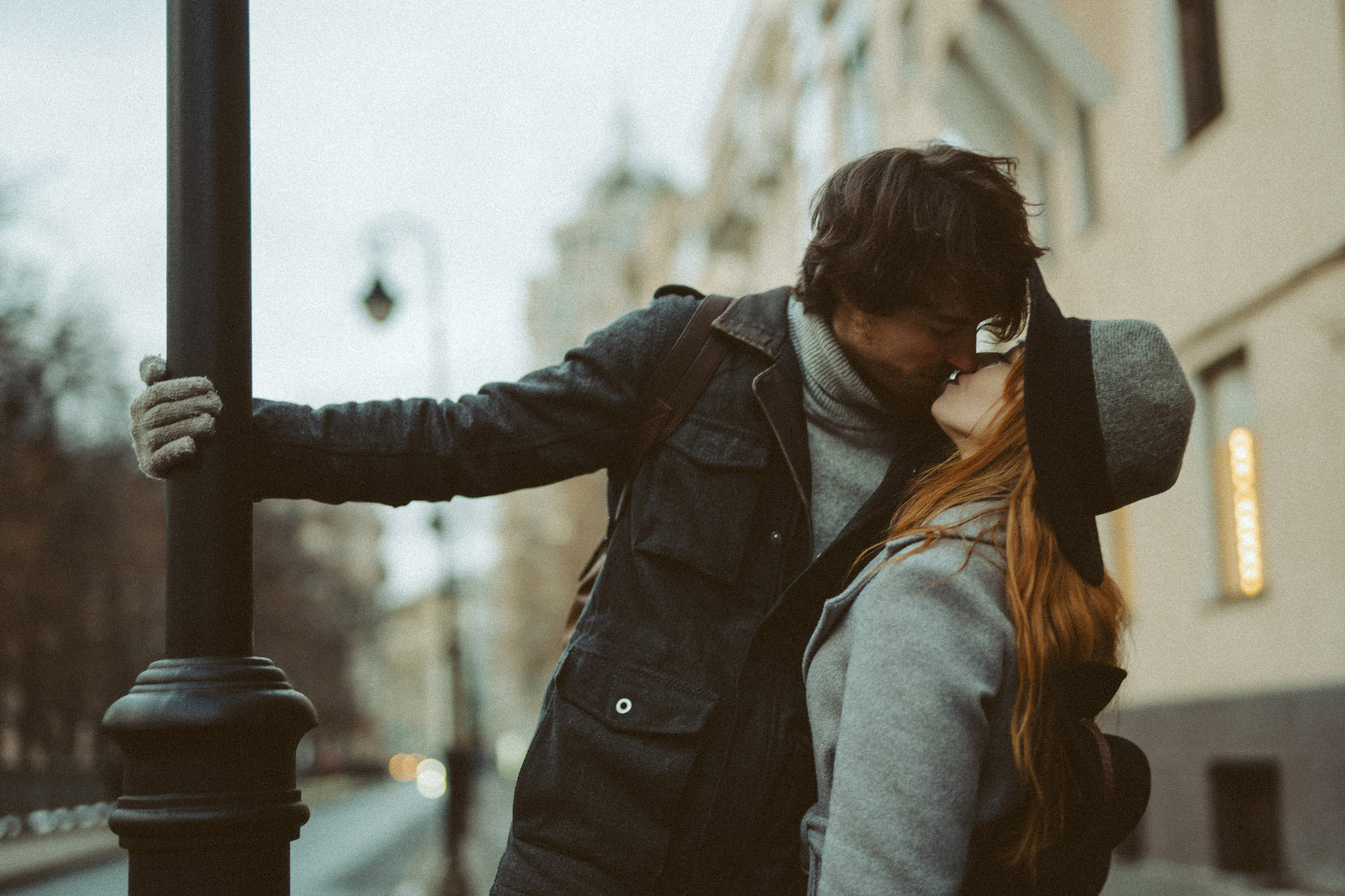 Жар твоих волос — угли в январском костре. Я в нем сгораю. Фотограф Наталья Колганова