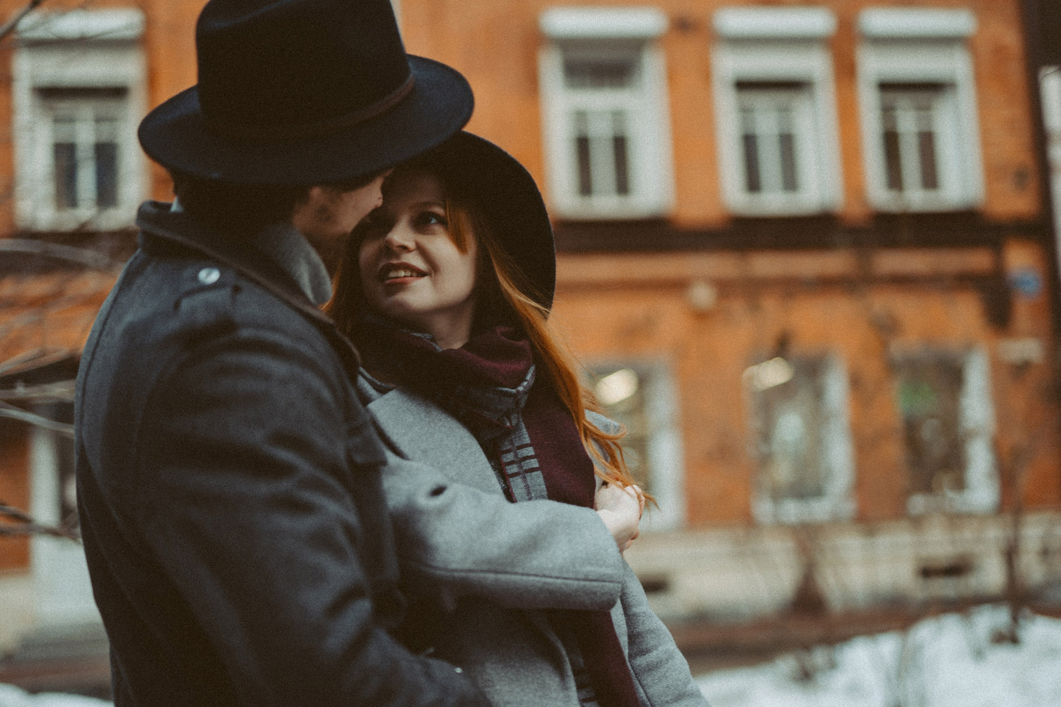 Жар твоих волос — угли в январском костре. Я в нем сгораю. Фотограф Наталья Колганова