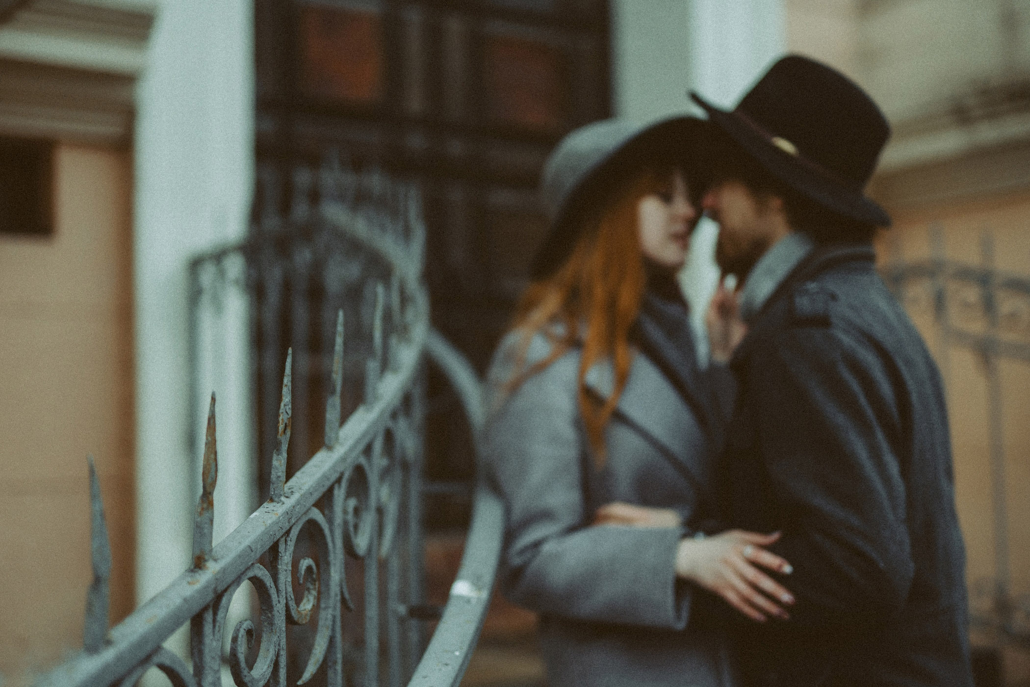 Жар твоих волос — угли в январском костре. Я в нем сгораю. Фотограф Наталья Колганова