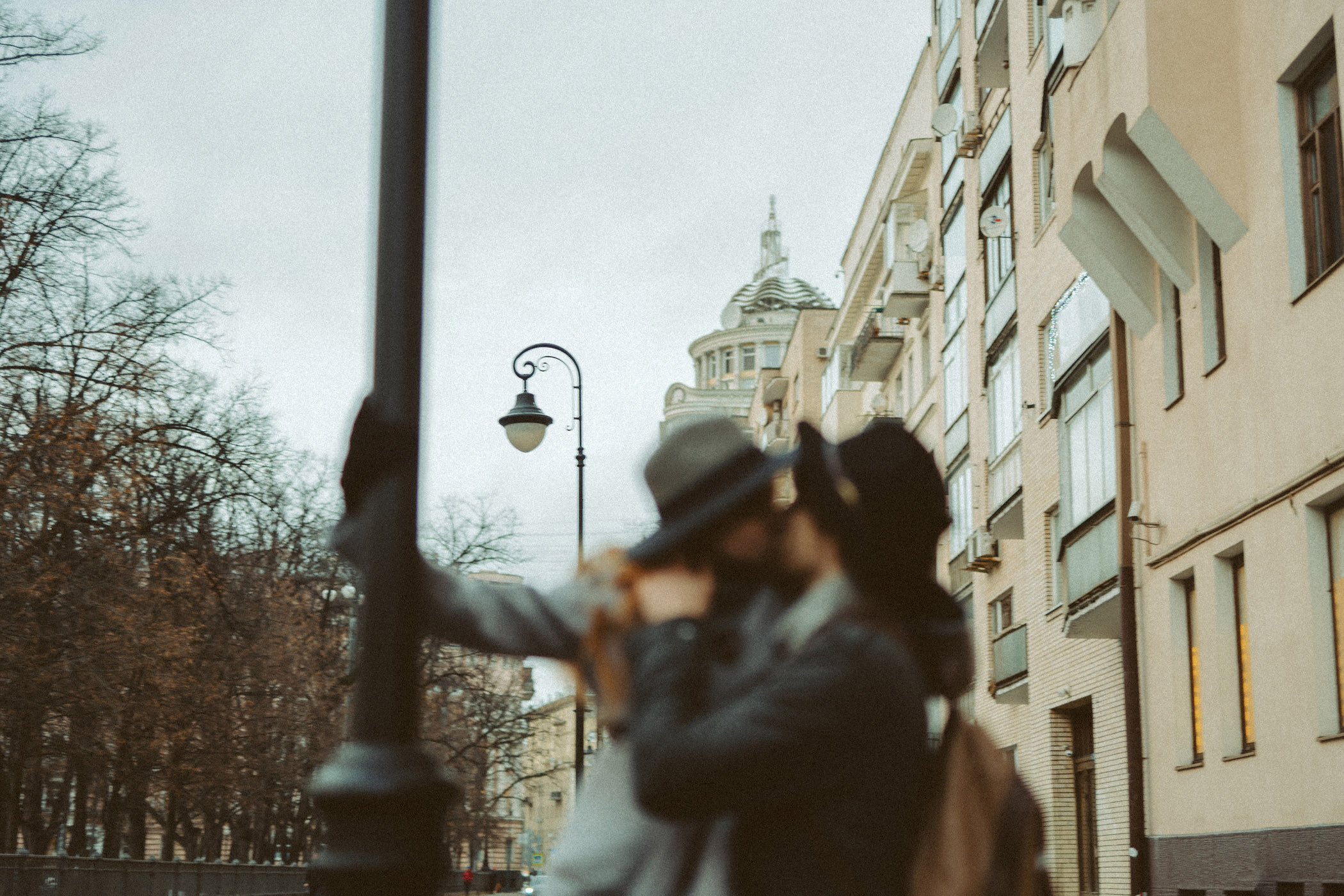 Жар твоих волос — угли в январском костре. Я в нем сгораю. Фотограф Наталья Колганова