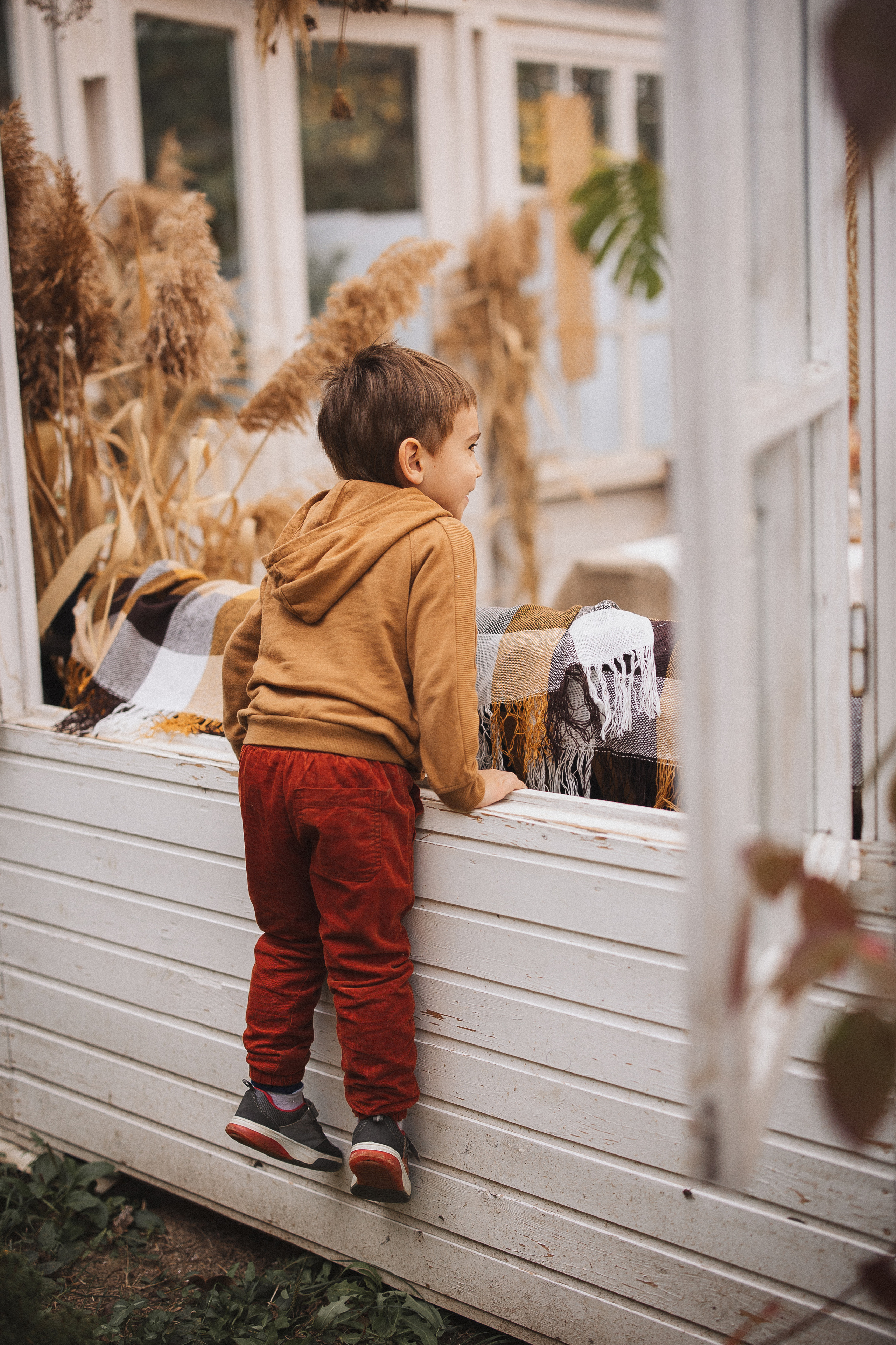 Семейная фотосессия в загородной фотостудии, Clover Dacha. Семейный и детский фотограф в Краснодаре Анна Трашкова