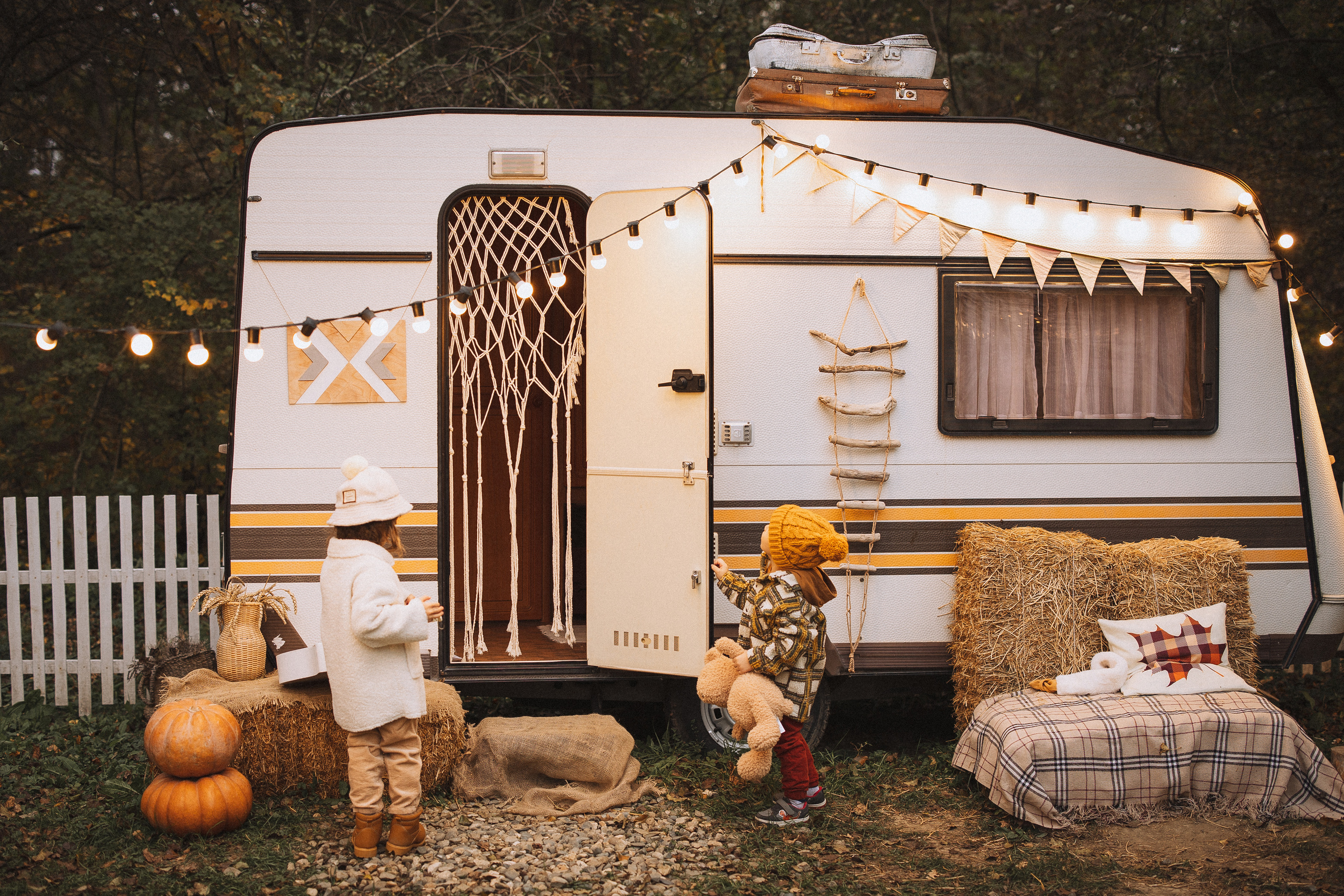Семейная фотосессия в загородной фотостудии, Clover Dacha. Семейный и детский фотограф в Краснодаре Анна Трашкова