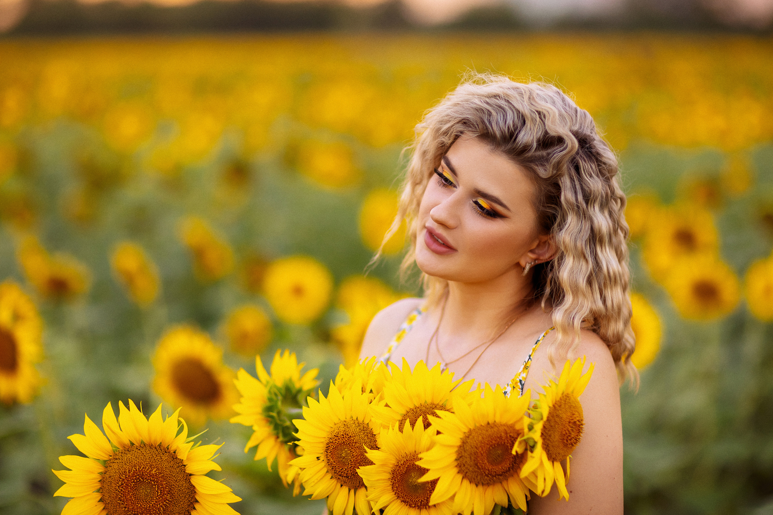 Фотосессия в подсолнухах в Краснодаре. Семейный и детский фотограф в Краснодаре Анна Трашкова