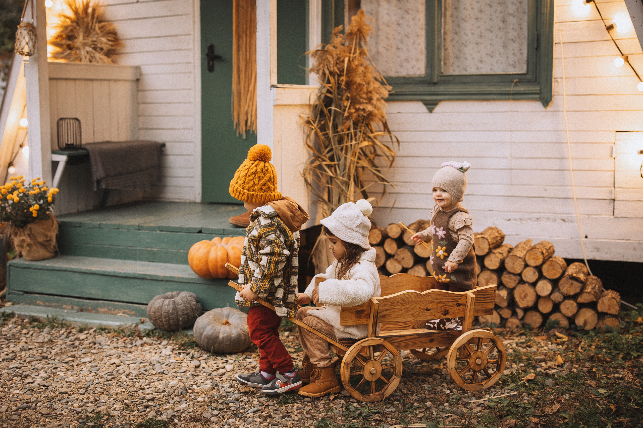 Семейная фотосессия в загородной фотостудии, Clover Dacha. Семейный и детский фотограф в Краснодаре Анна Трашкова