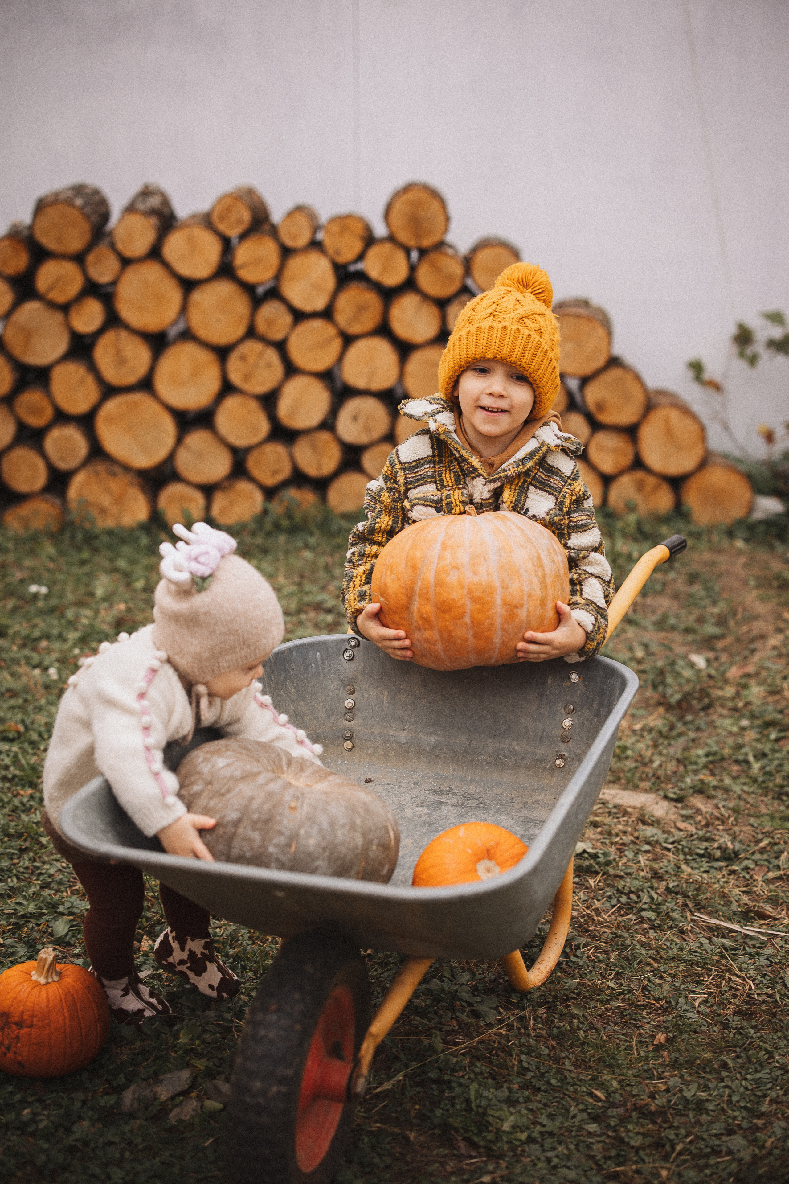 Семейная фотосессия в загородной фотостудии, Clover Dacha. Семейный и детский фотограф в Краснодаре Анна Трашкова