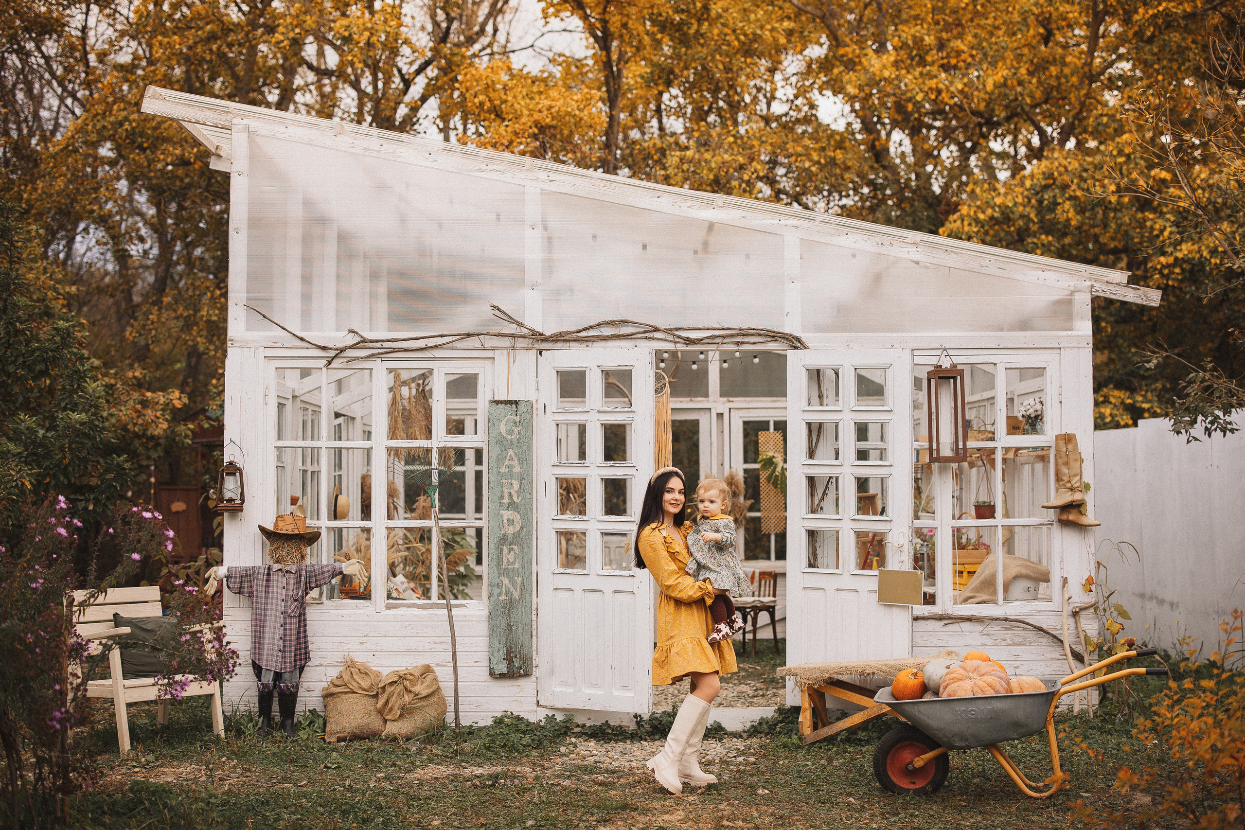 Семейная фотосессия в загородной фотостудии, Clover Dacha. Семейный и детский фотограф в Краснодаре Анна Трашкова
