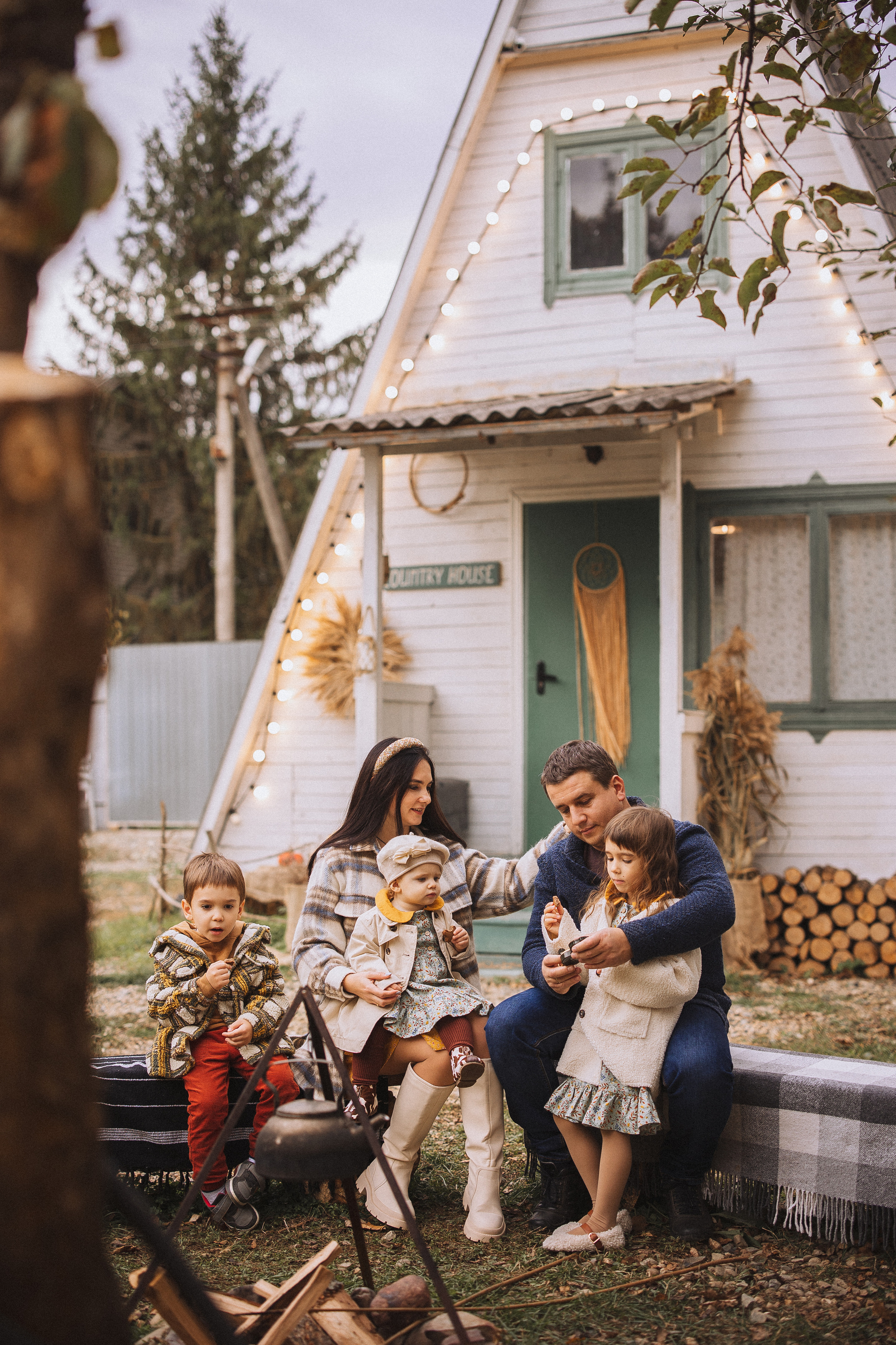 Семейная фотосессия в загородной фотостудии, Clover Dacha. Семейный и детский фотограф в Краснодаре Анна Трашкова