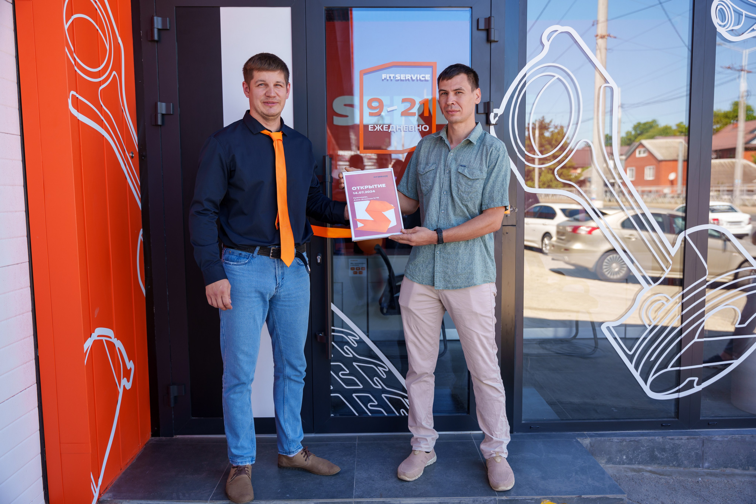 Интерьерная фотосъемка автосервиса Fit Service в Краснодаре — Профессиональная фотосъемка интерьера техцентра в Краснодаресеть СТО. Шедевры для Вас! Фотограф и Видеограф в Краснодаре Пахиев Руслан