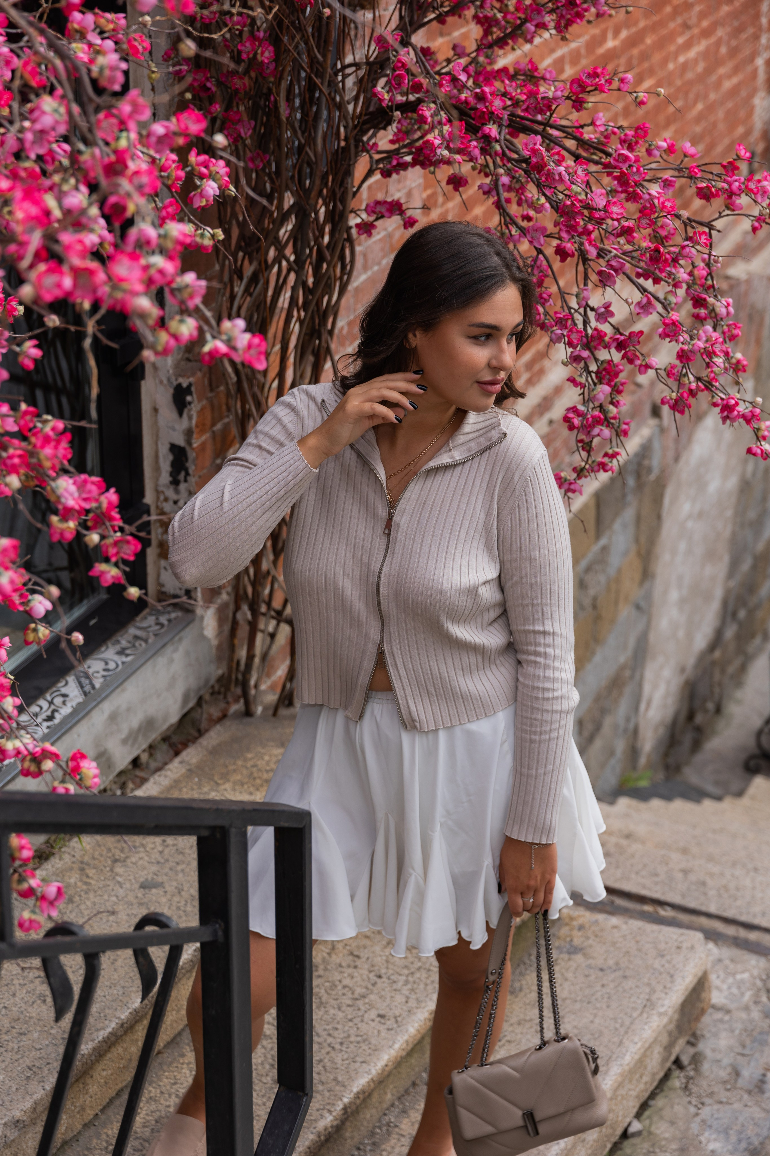 Владивосток, индивидуальная фотосессия, семейная фотосессия, фотосессия, фото, фотосессия для девушки, поза, позировка, фотография, женский портрет, дальний восток, портрет, малый дворик гума, гум