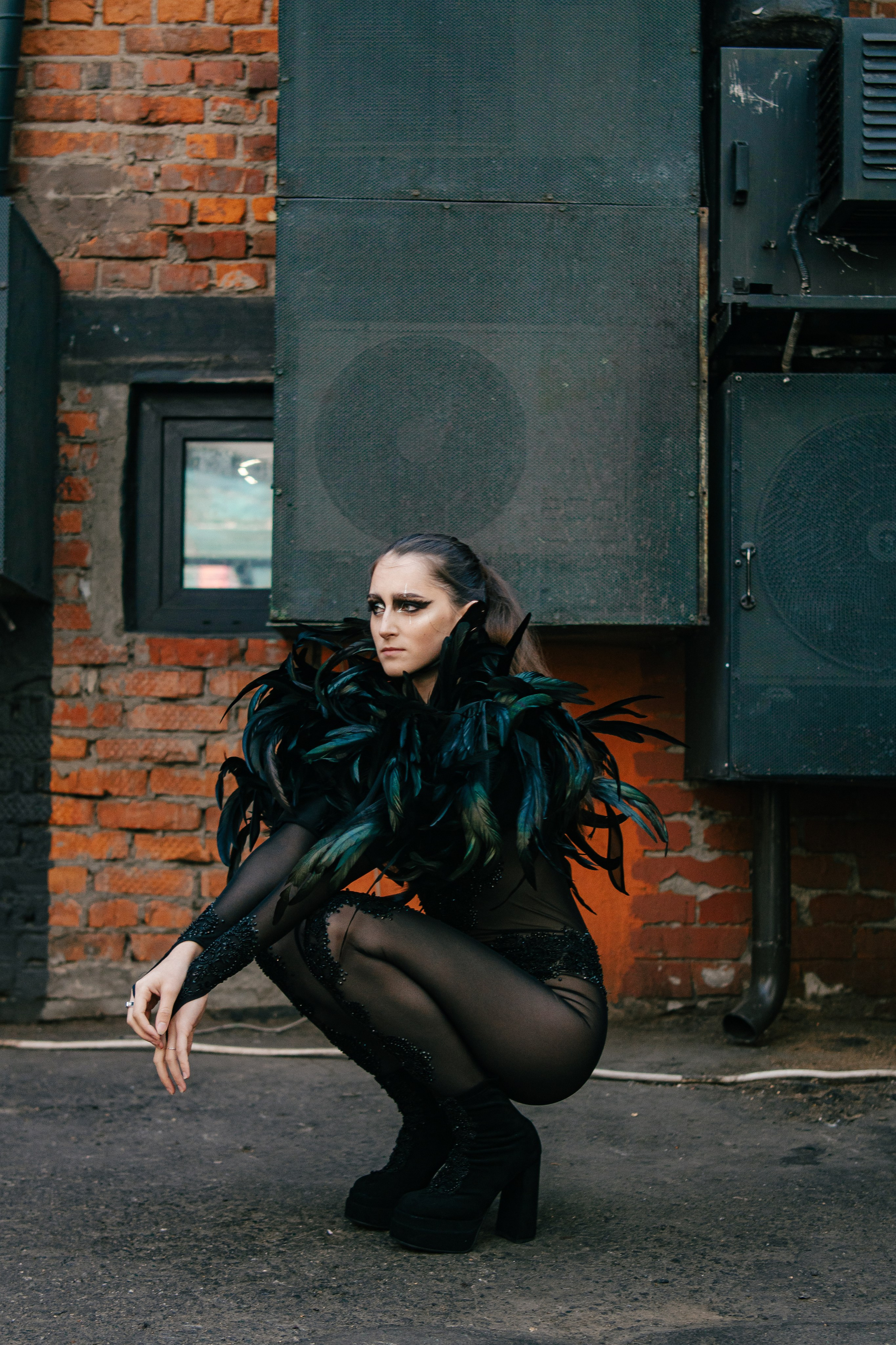 Вороны Circus Zone. Фотограф / видеограф в Москве и Сочи Sofia Riversong