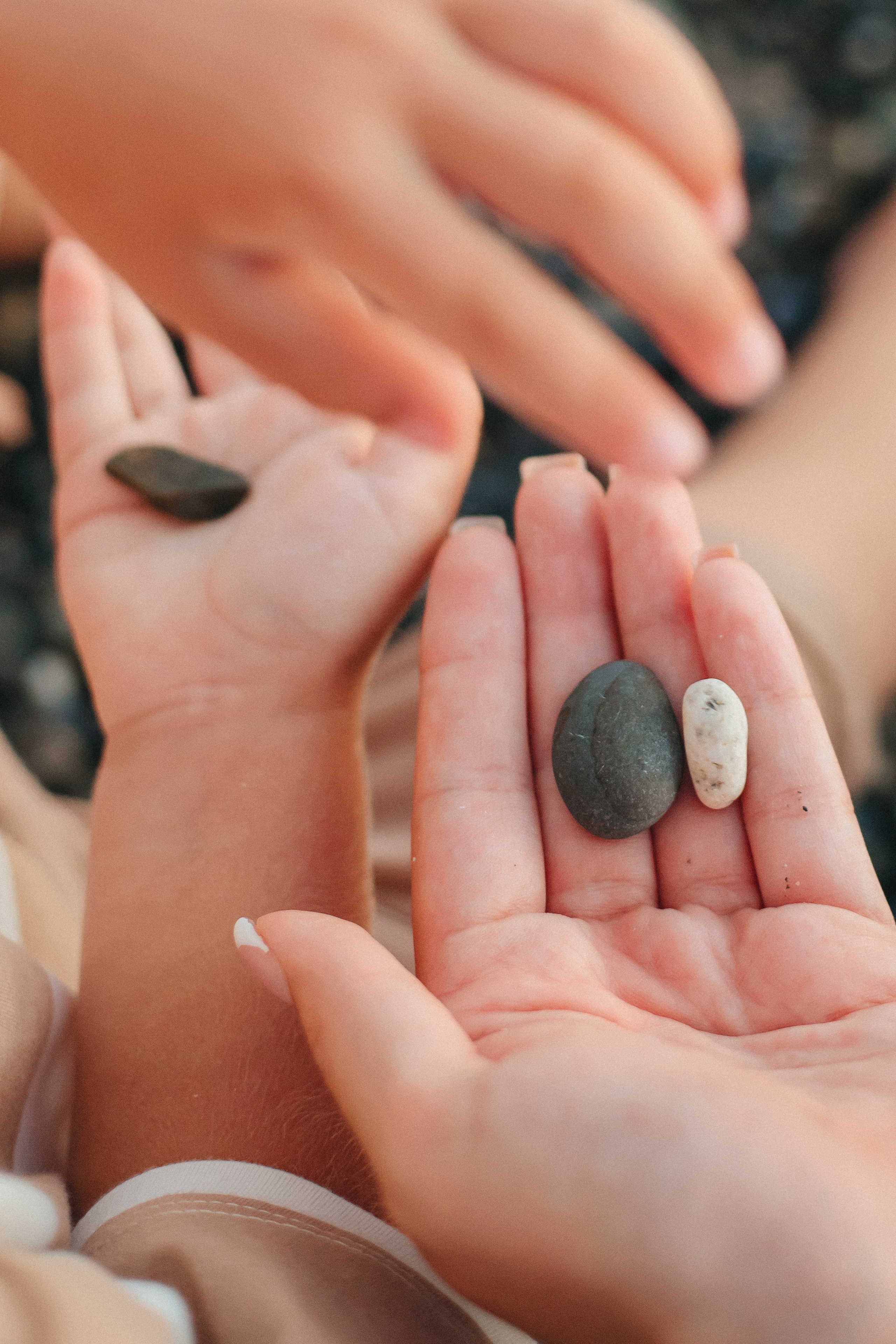 На берегу моря. Семейный и свадебный фотограф Сочи Адлер Сириус Красная поляна