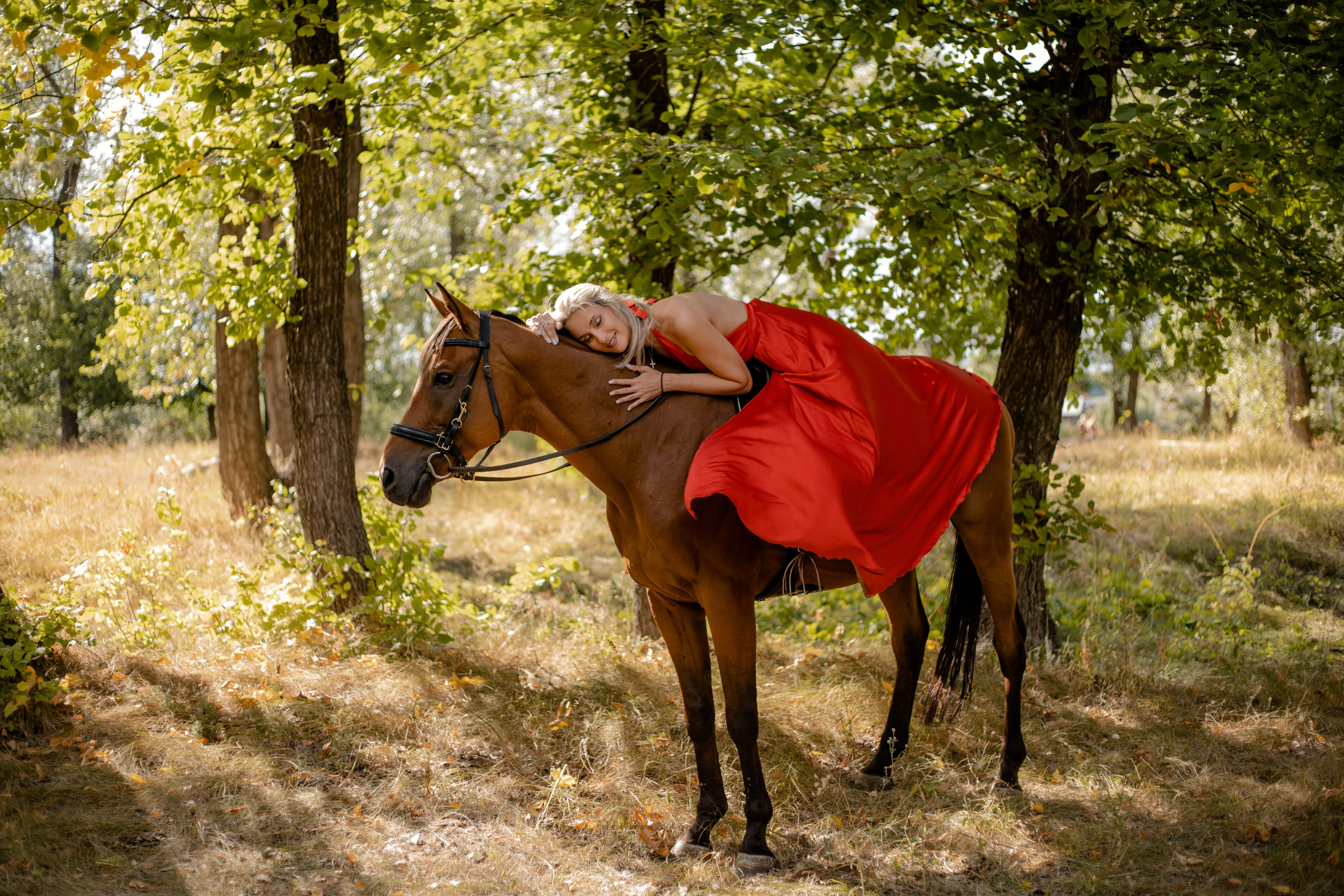 Летняя фотопрогулка с лошадкой 🌿. Семейный фотограф в Саратове Элоиза Ляпина