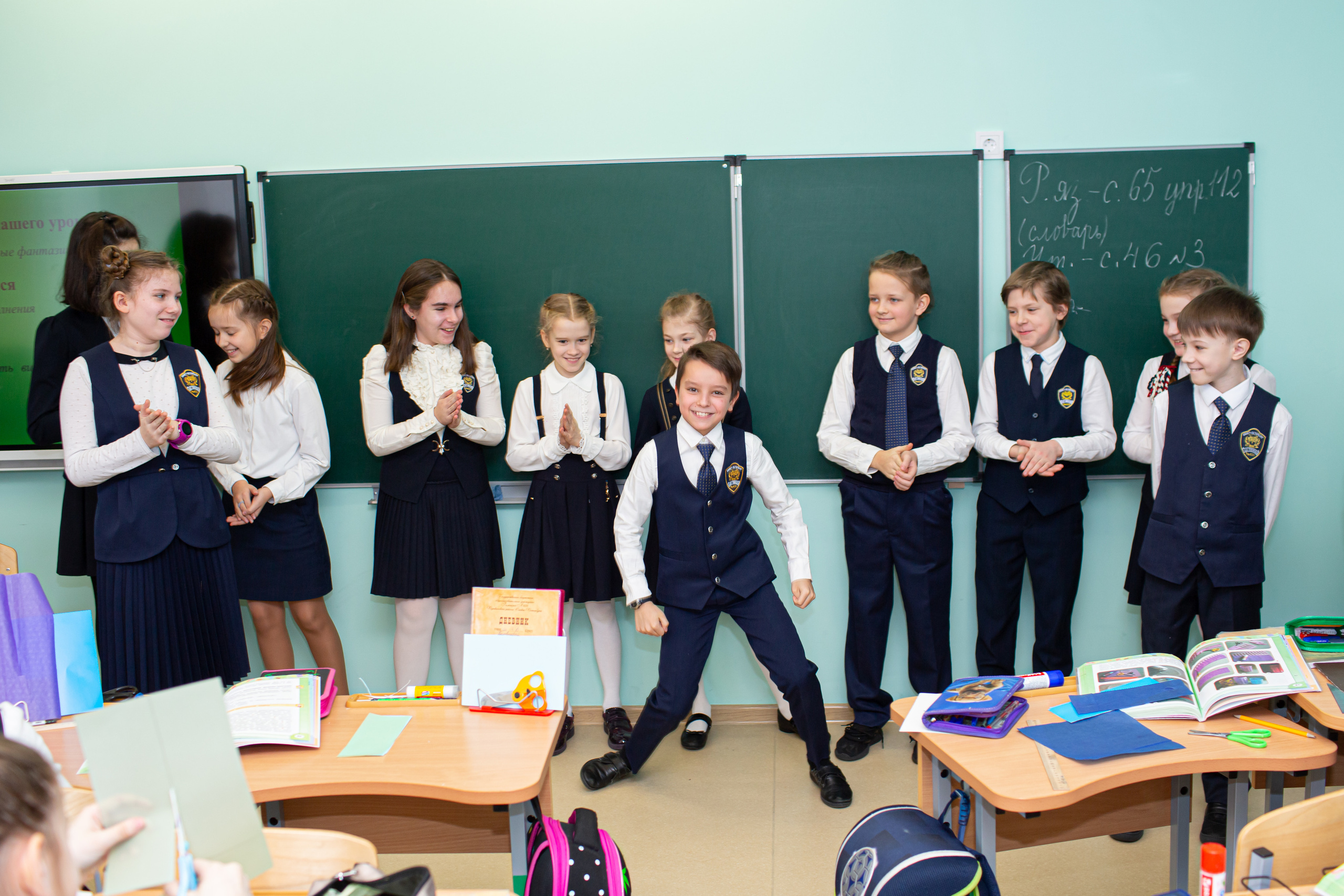 Фотосъёмка для выпускных альбомов из начальной школы. Свадебный, семейный, детский фотограф в Санкт-Петербурге