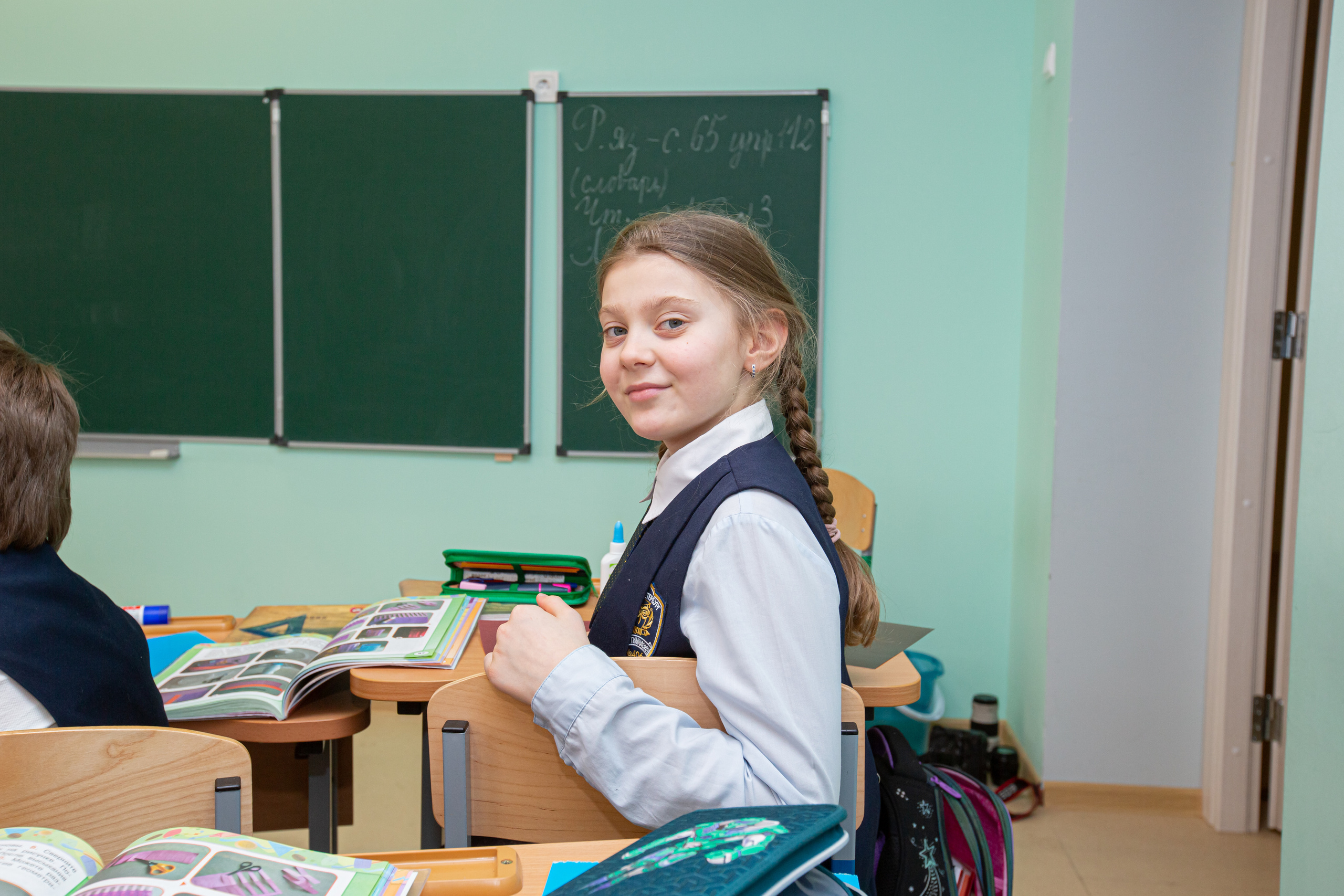 Фотосъёмка для выпускных альбомов из начальной школы. Свадебный, семейный, детский фотограф в Санкт-Петербурге